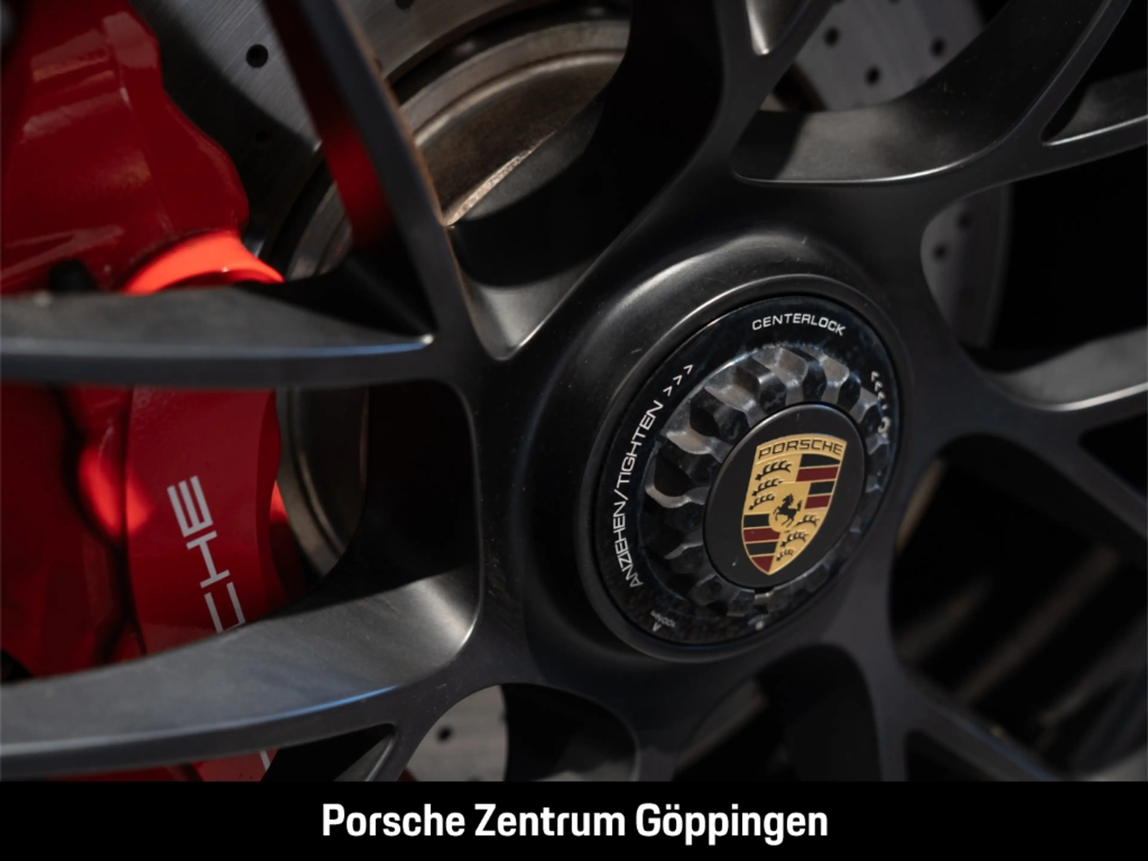 Porsche 991 -2 (911) Carrera GTS — photo 9