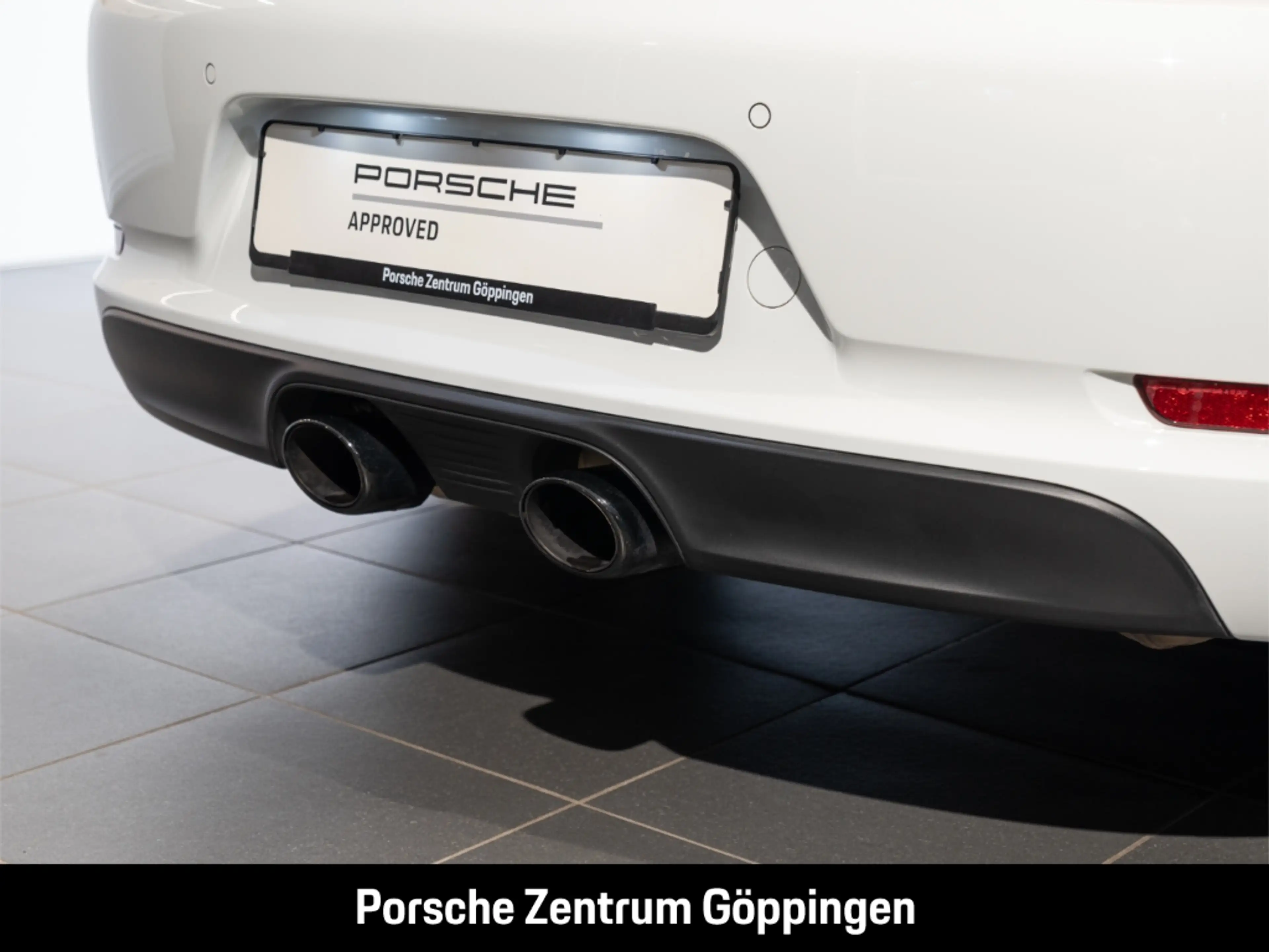 Porsche 991 -2 (911) Carrera GTS — photo 11