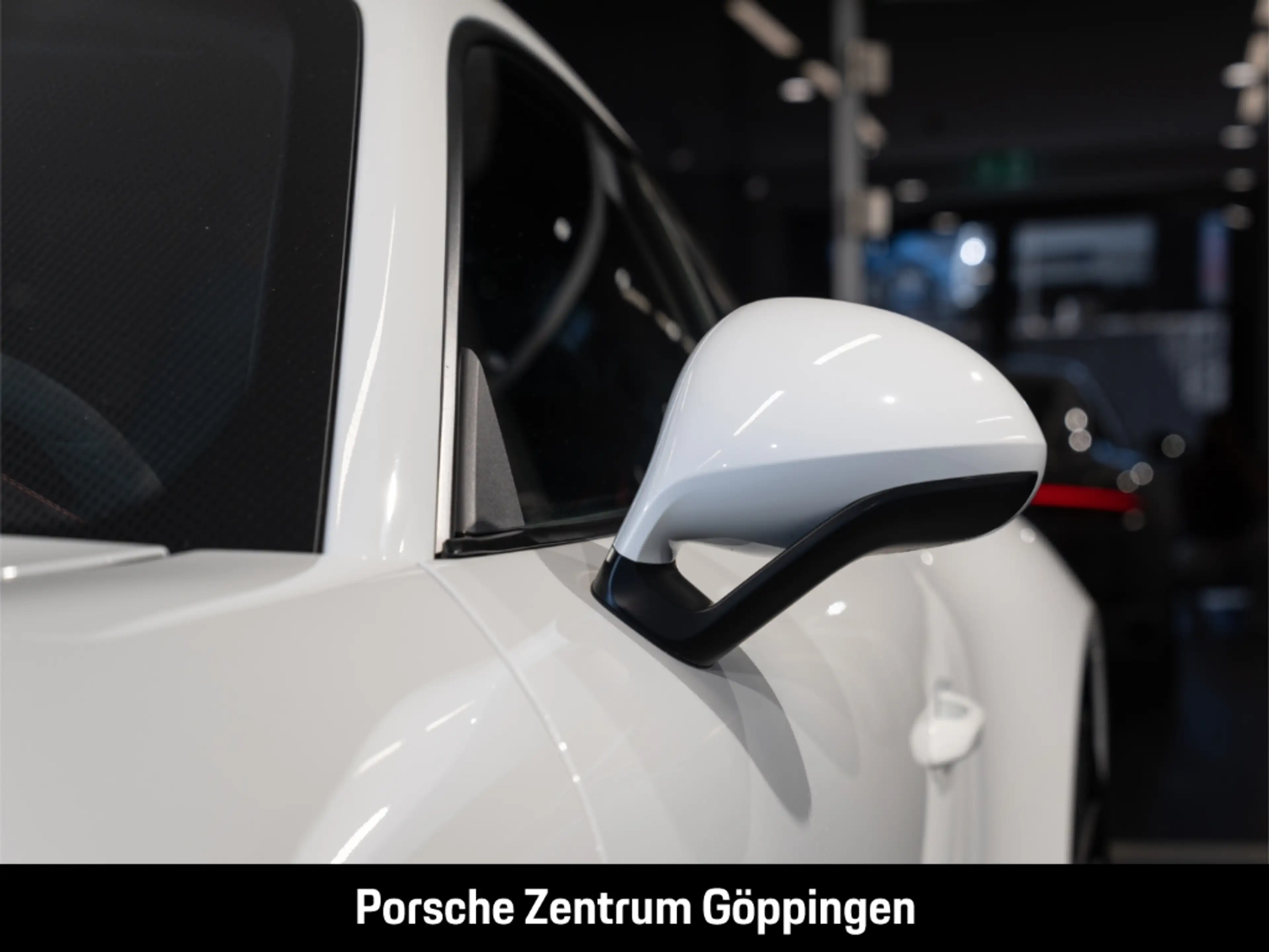 Porsche 991 -2 (911) Carrera GTS — photo 15