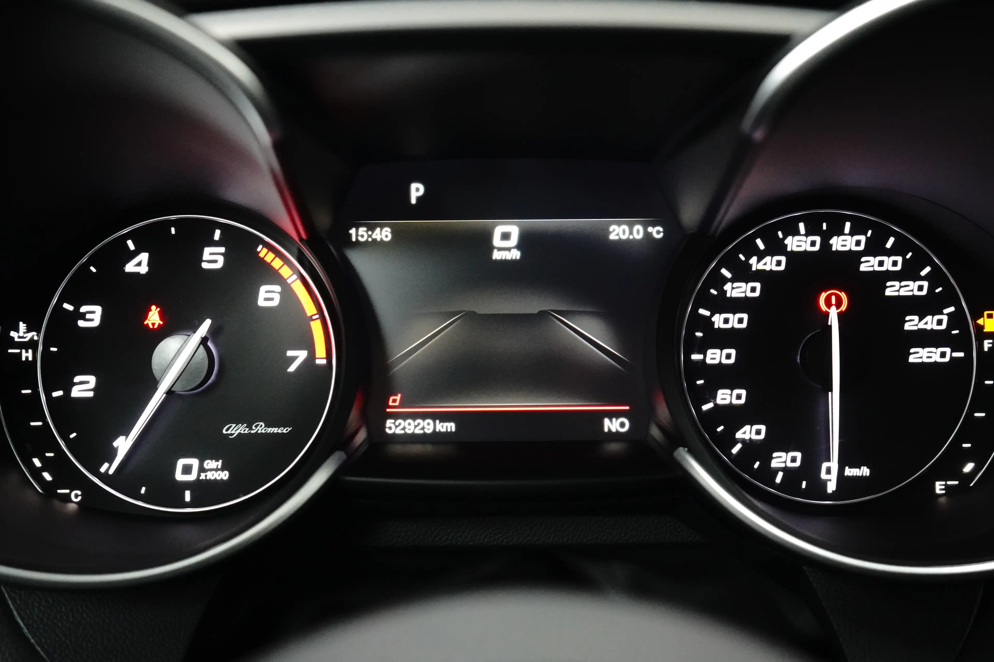Alfa Romeo Giulia Veloce 280PK | Stoelverwarming | Adap. Cruise | 19 — photo 14