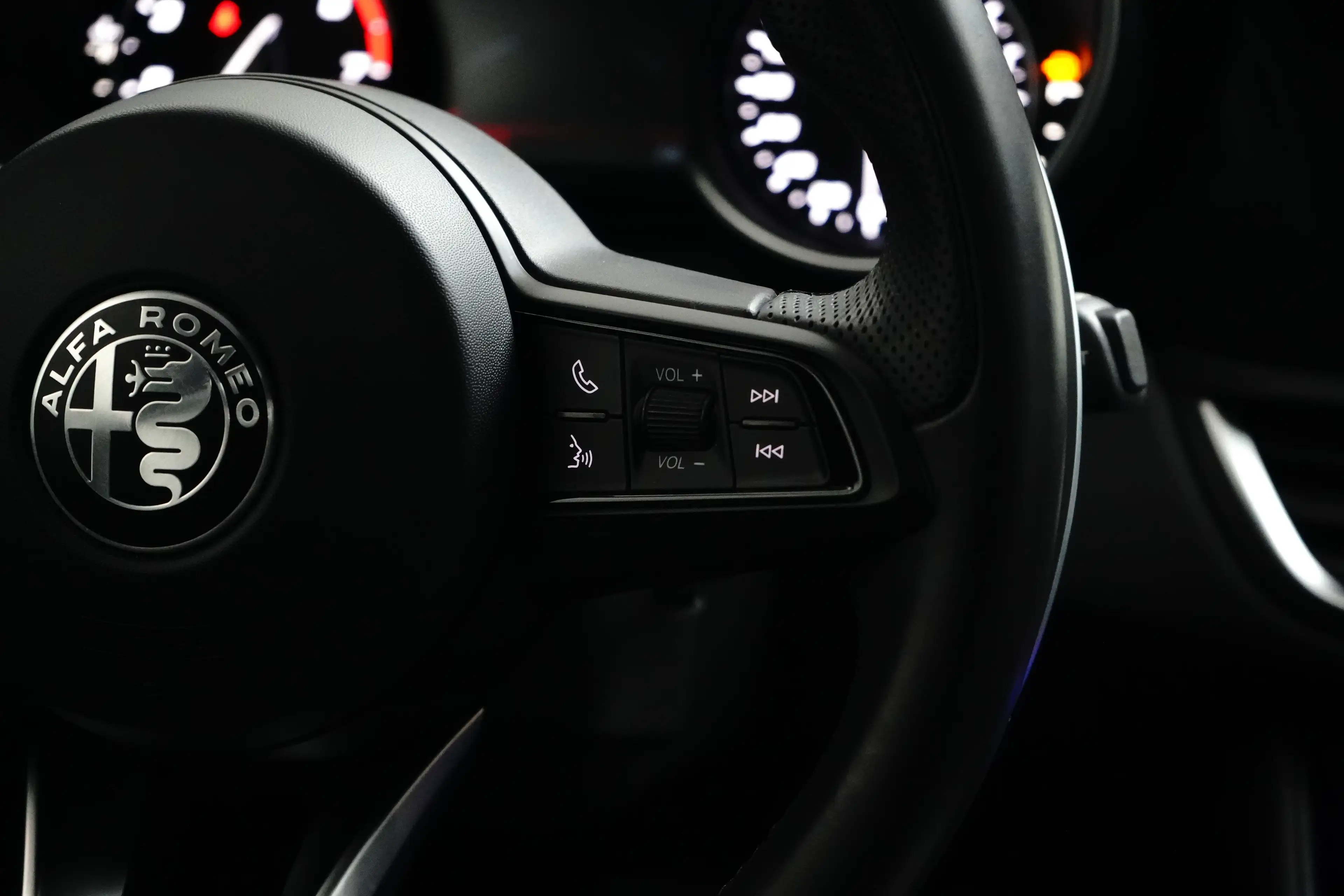 Alfa Romeo Giulia Veloce 280PK | Stoelverwarming | Adap. Cruise | 19 — photo 16