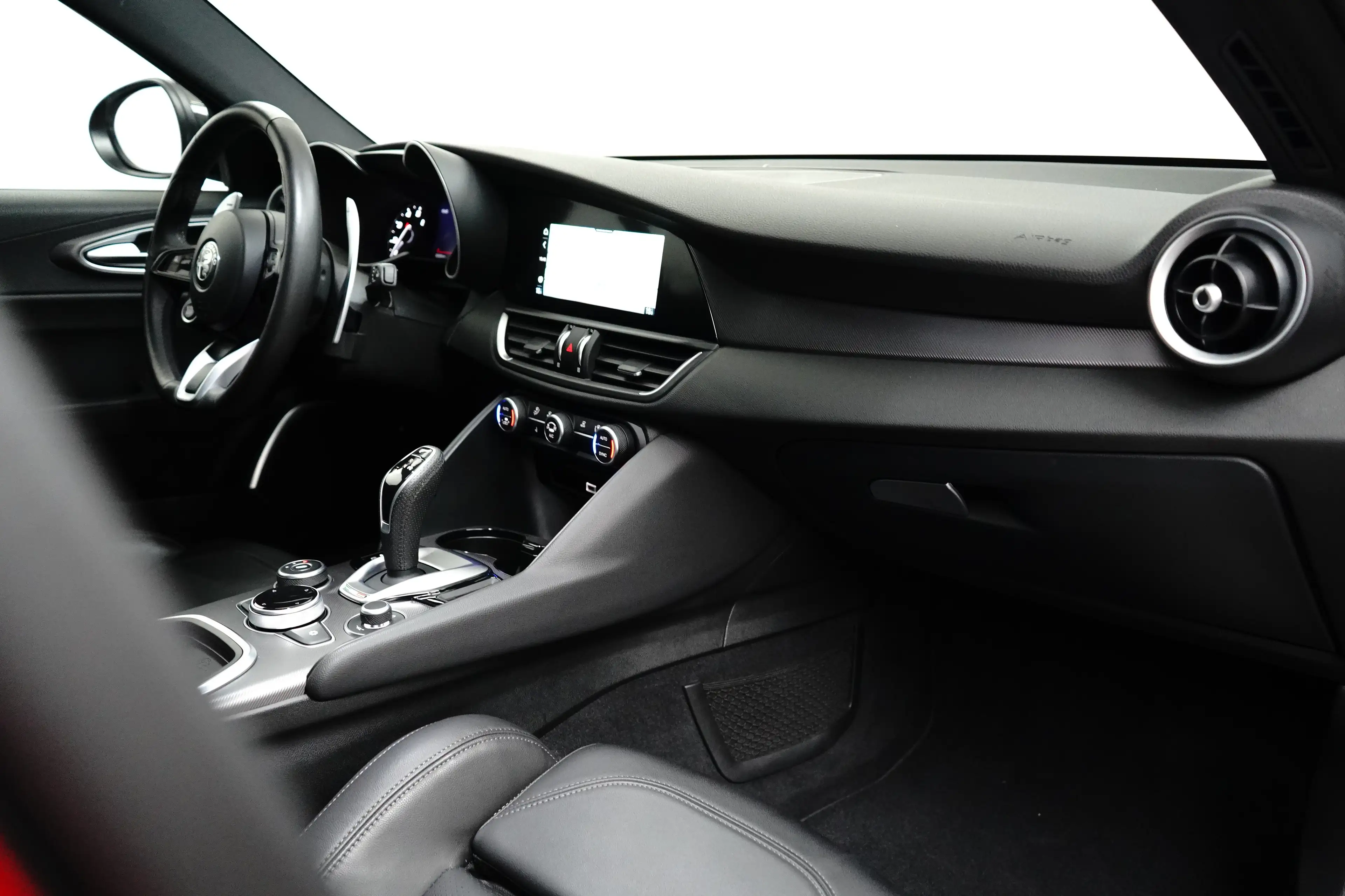 Alfa Romeo Giulia Veloce 280PK | Stoelverwarming | Adap. Cruise | 19 — photo 12