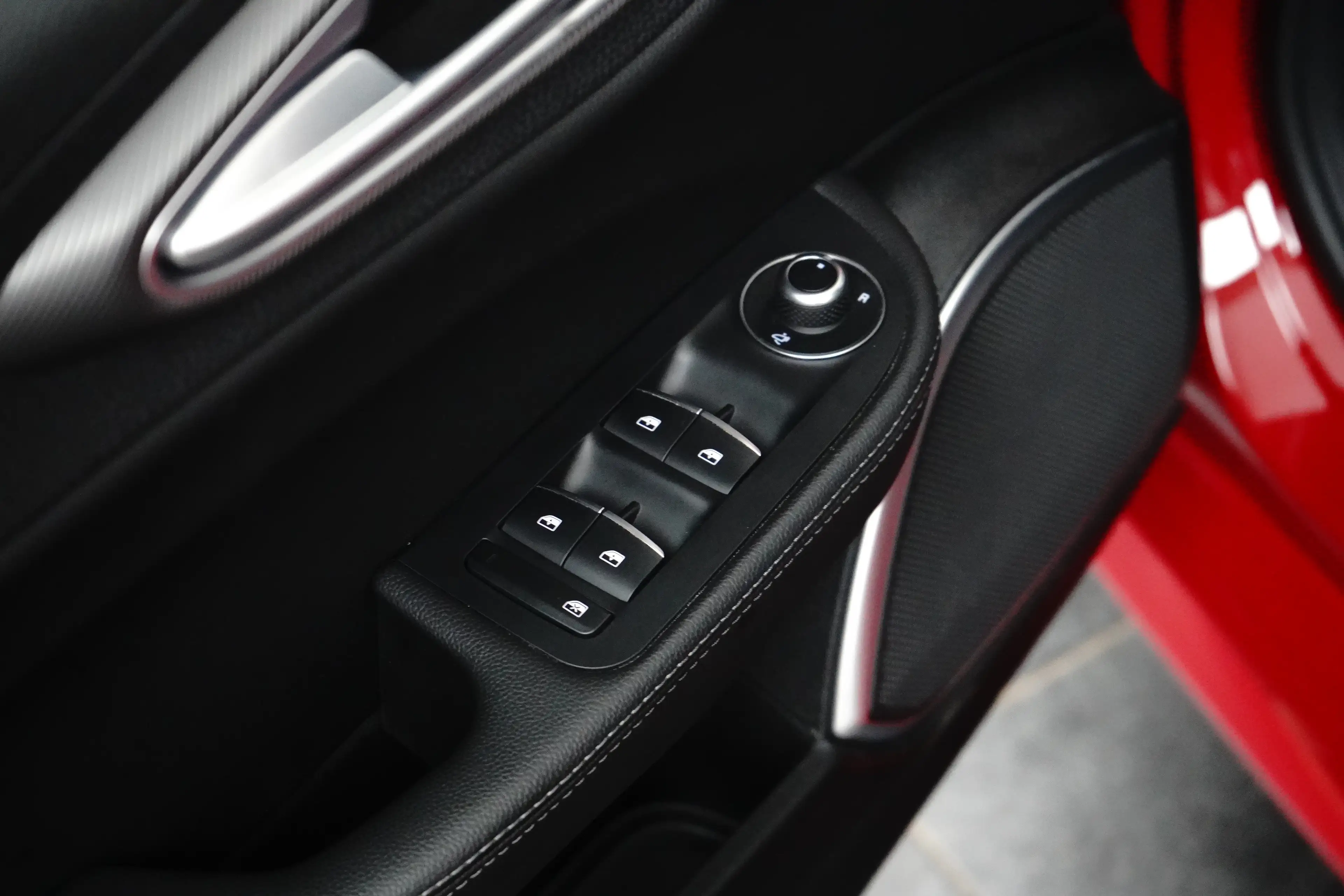 Alfa Romeo Giulia Veloce 280PK | Stoelverwarming | Adap. Cruise | 19 — photo 17