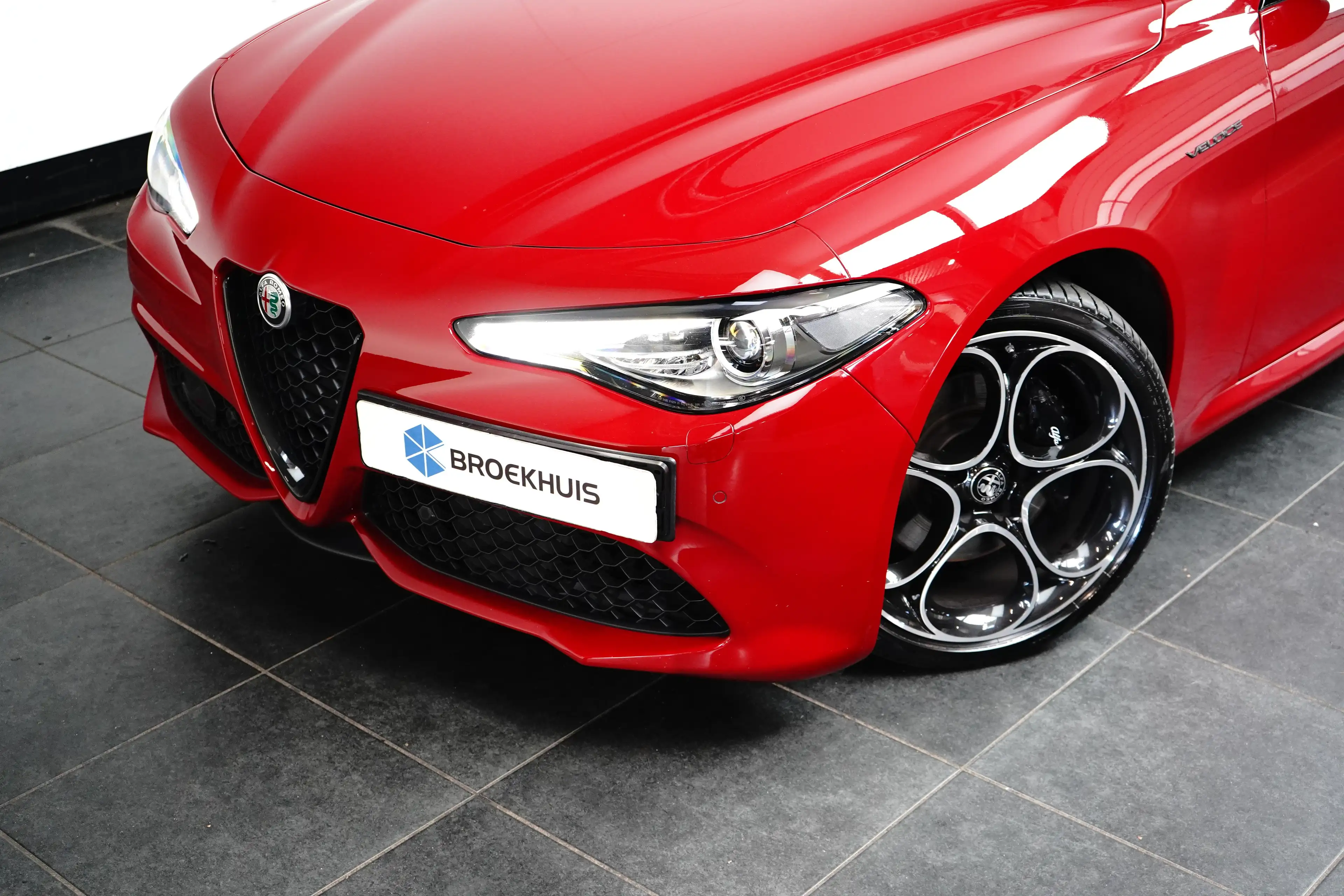 Alfa Romeo Giulia Veloce 280PK | Stoelverwarming | Adap. Cruise | 19 — photo 11