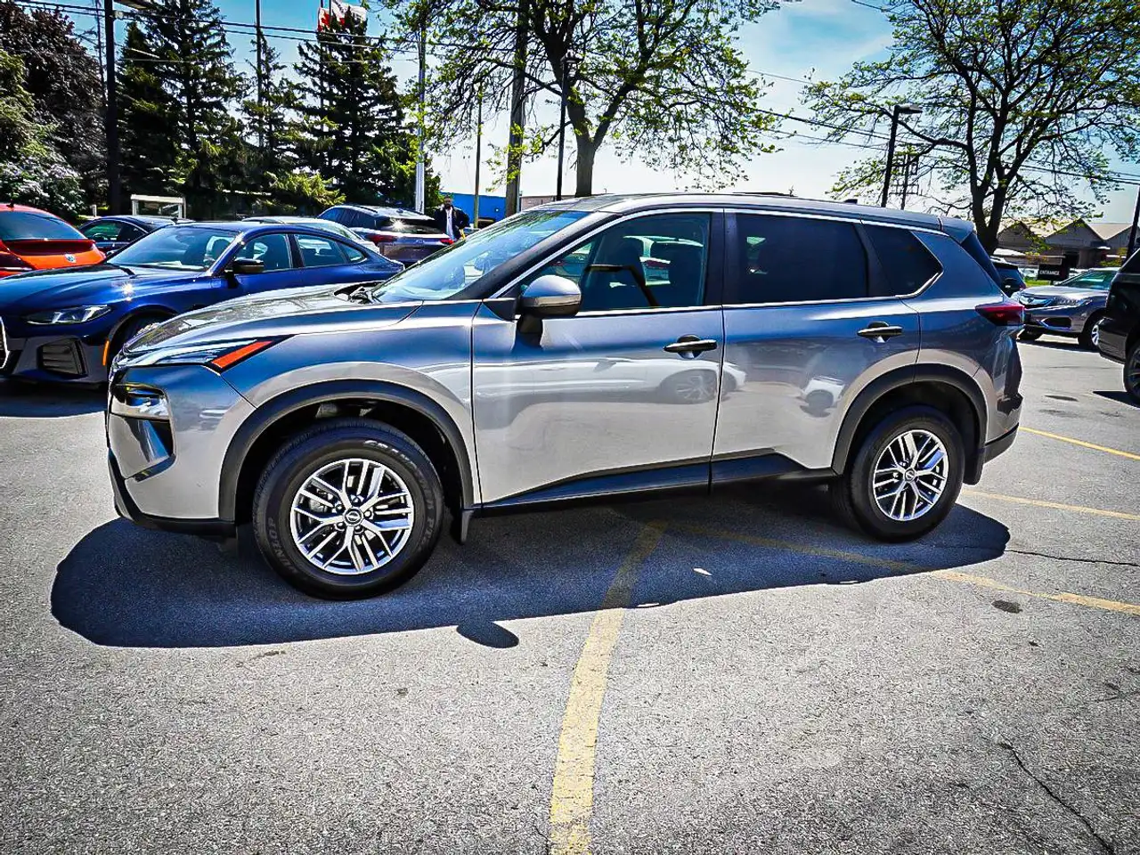 Nissan Rogue снимка Nissan Rogue