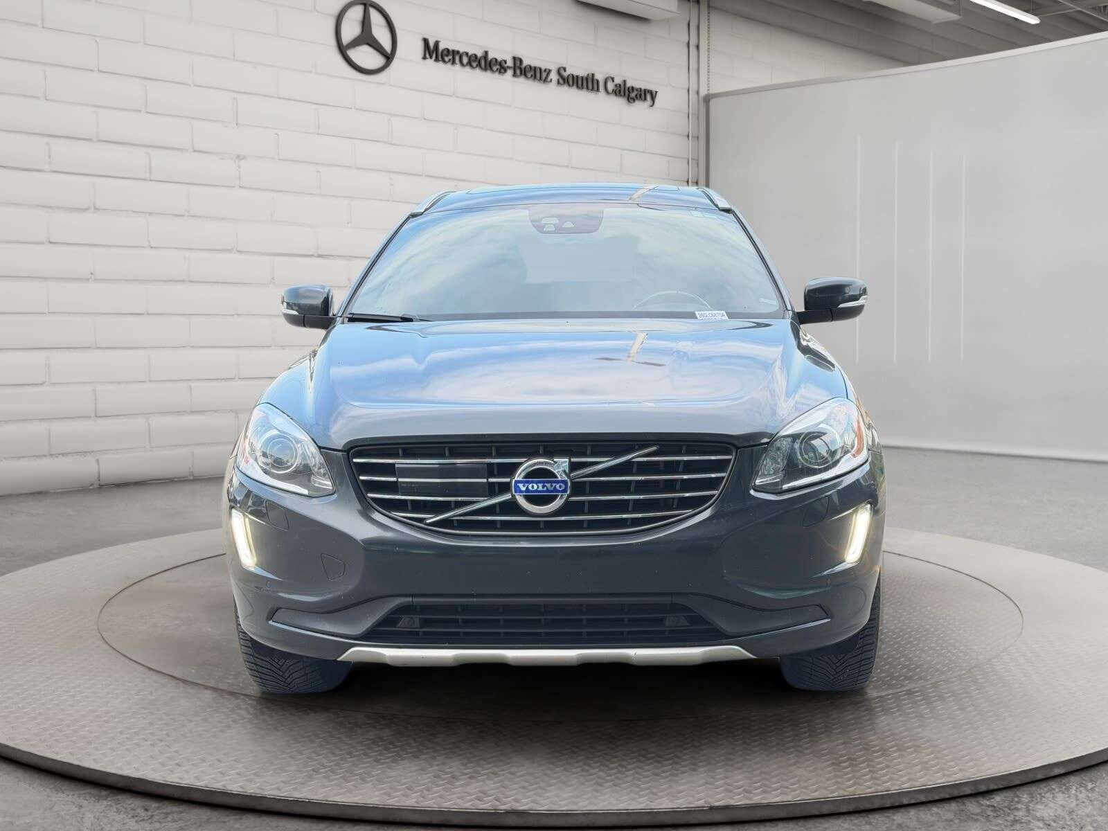 2015 Volvo XC60 T6 Platinum — снимка 1
