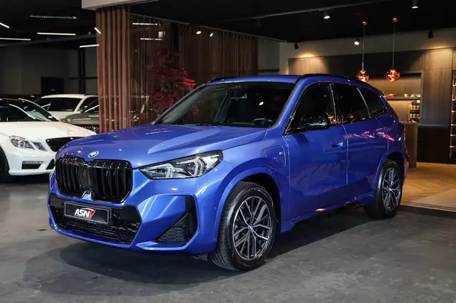 BMW X1 view 30