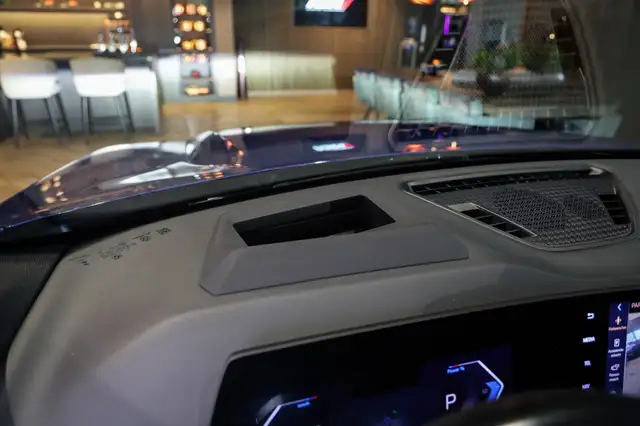 BMW X1 view 24