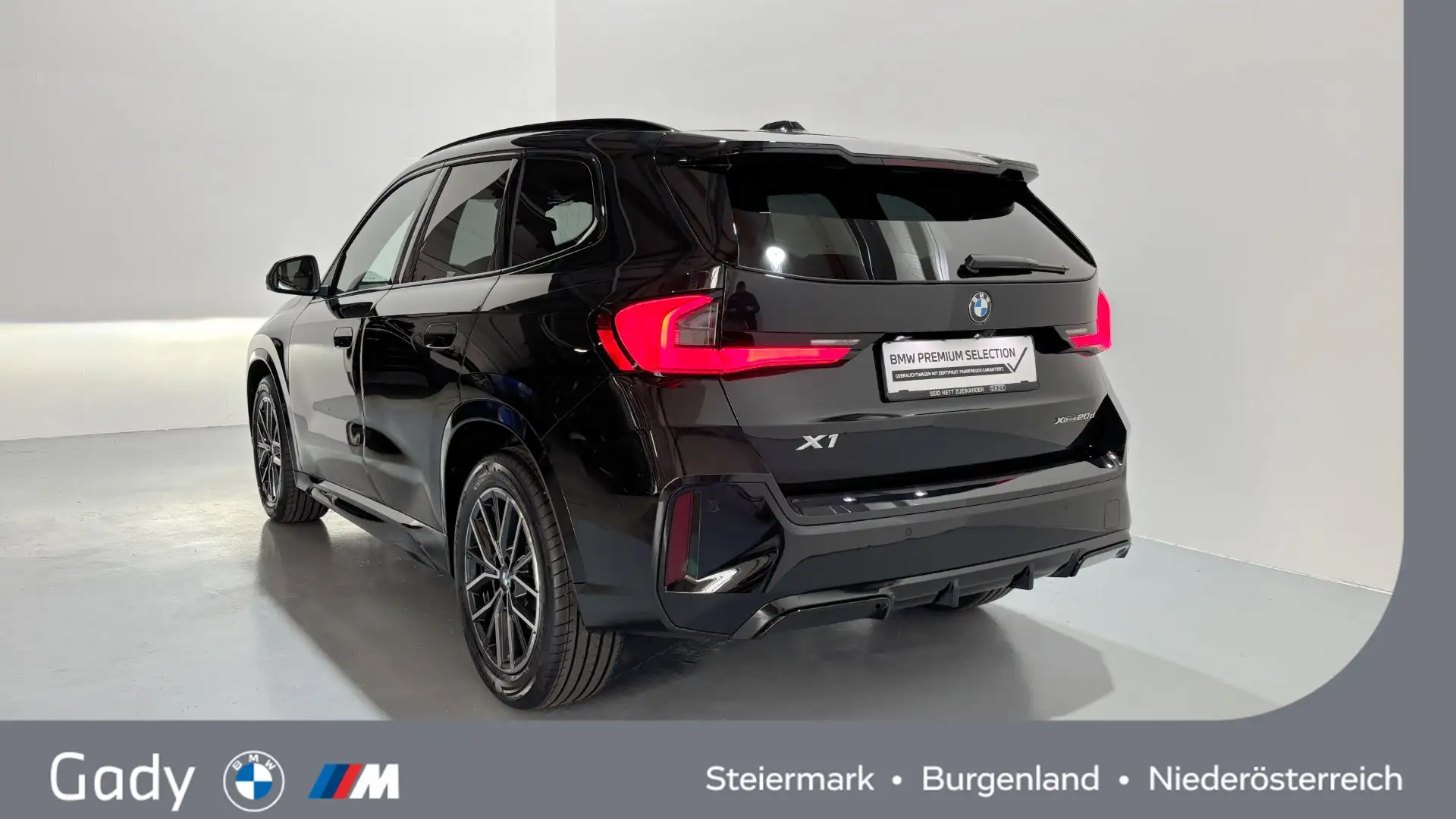 BMW X1 xDrive20d Schwarz - 2