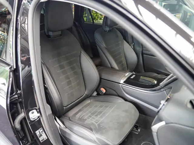 Mercedes-Benz GLC view 8
