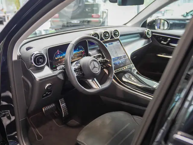 Mercedes-Benz GLC view 15