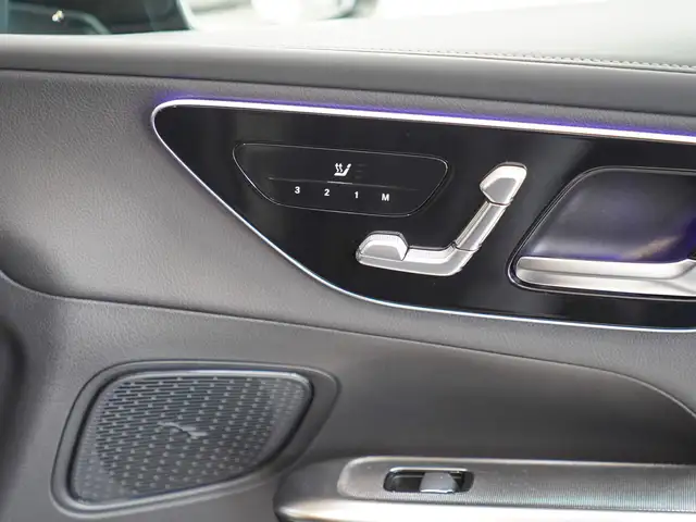 Mercedes-Benz GLC view 12