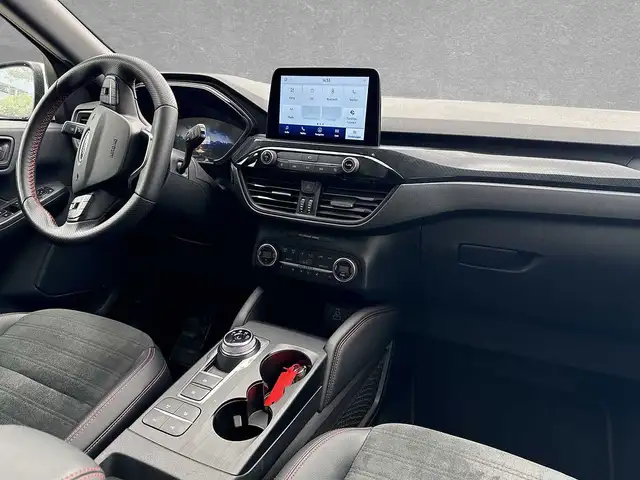 Ford Kuga view 4
