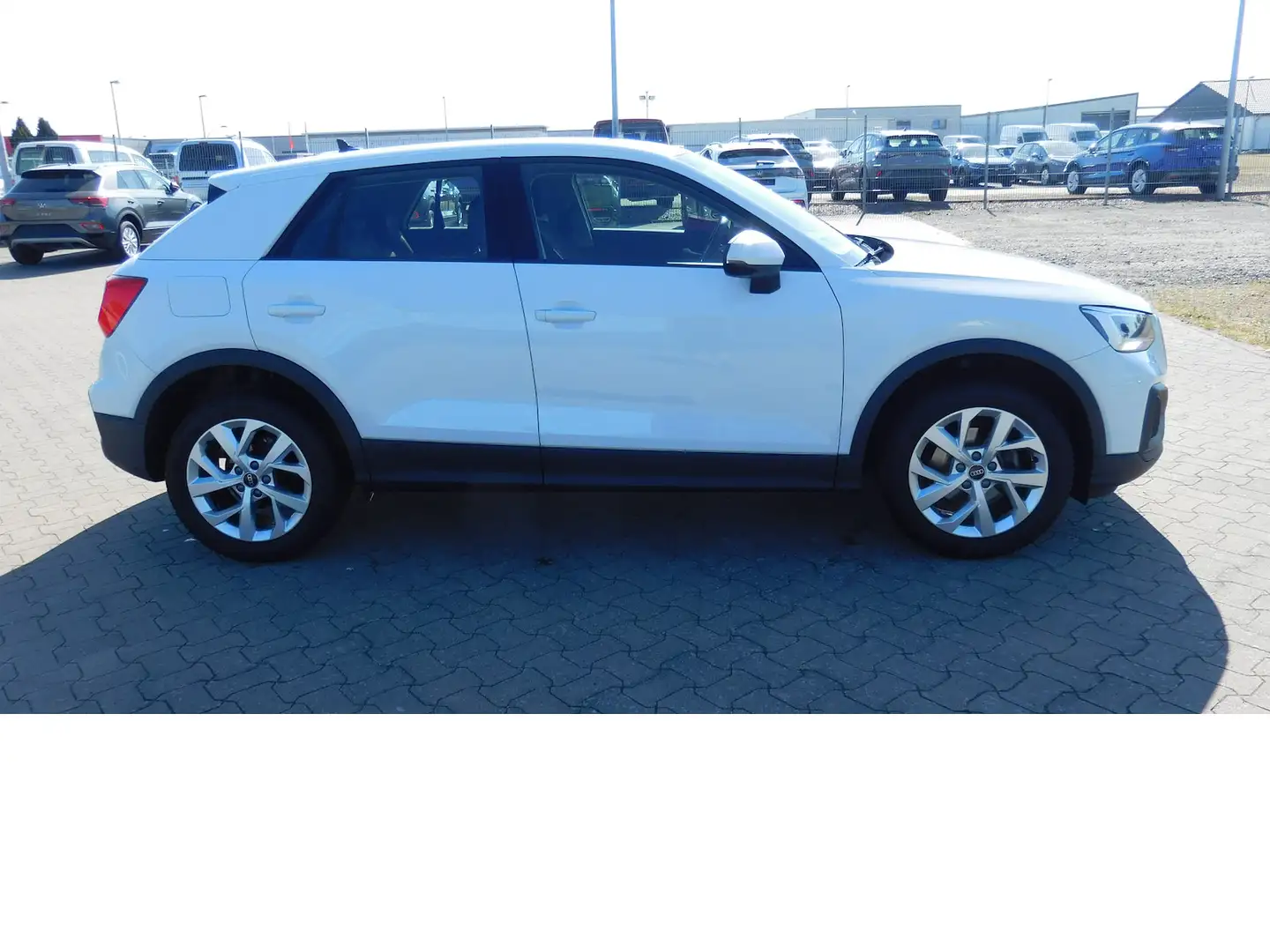Audi Q2 30 1.0 TFSI BMT Navi Klima ALU Weiß - 2