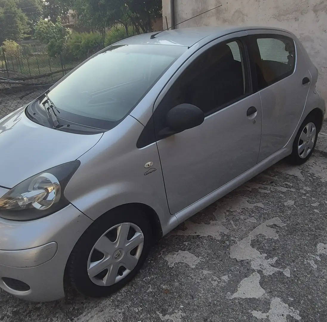 Toyota Aygo 5p 1.0 Sol FL - 1
