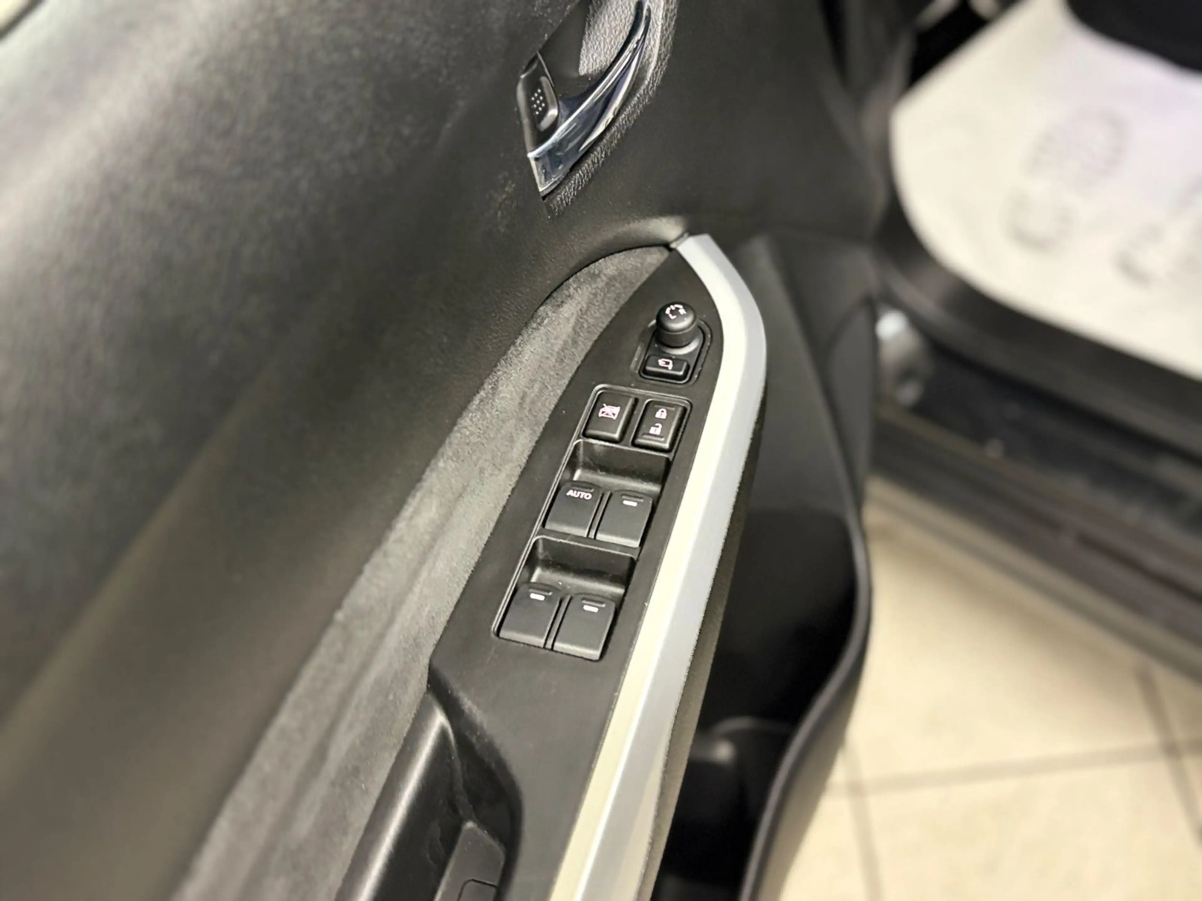 Suzuki Vitara 1.4 S 4x4 | HU&AU Neu | Automatik | — photo 12