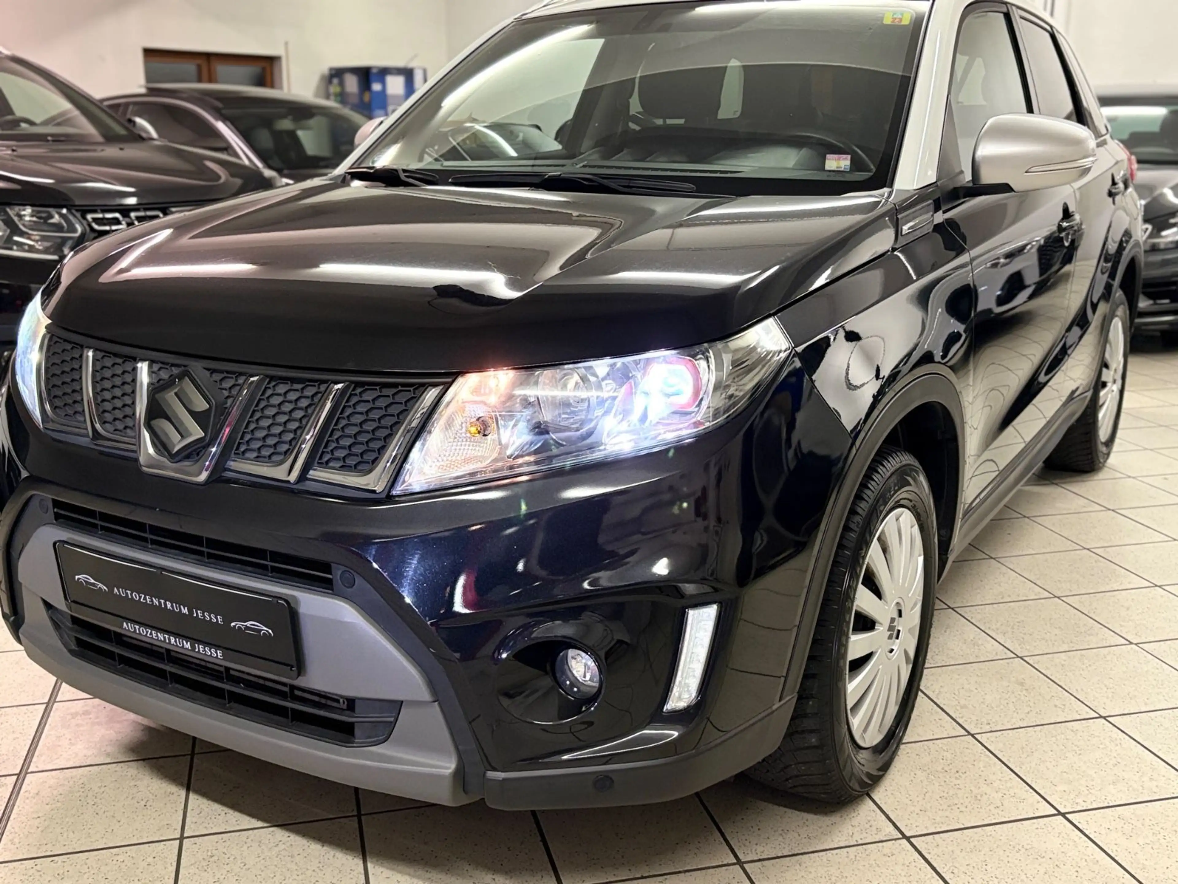 Suzuki Vitara 1.4 S 4x4 | HU&AU Neu | Automatik | — photo 3