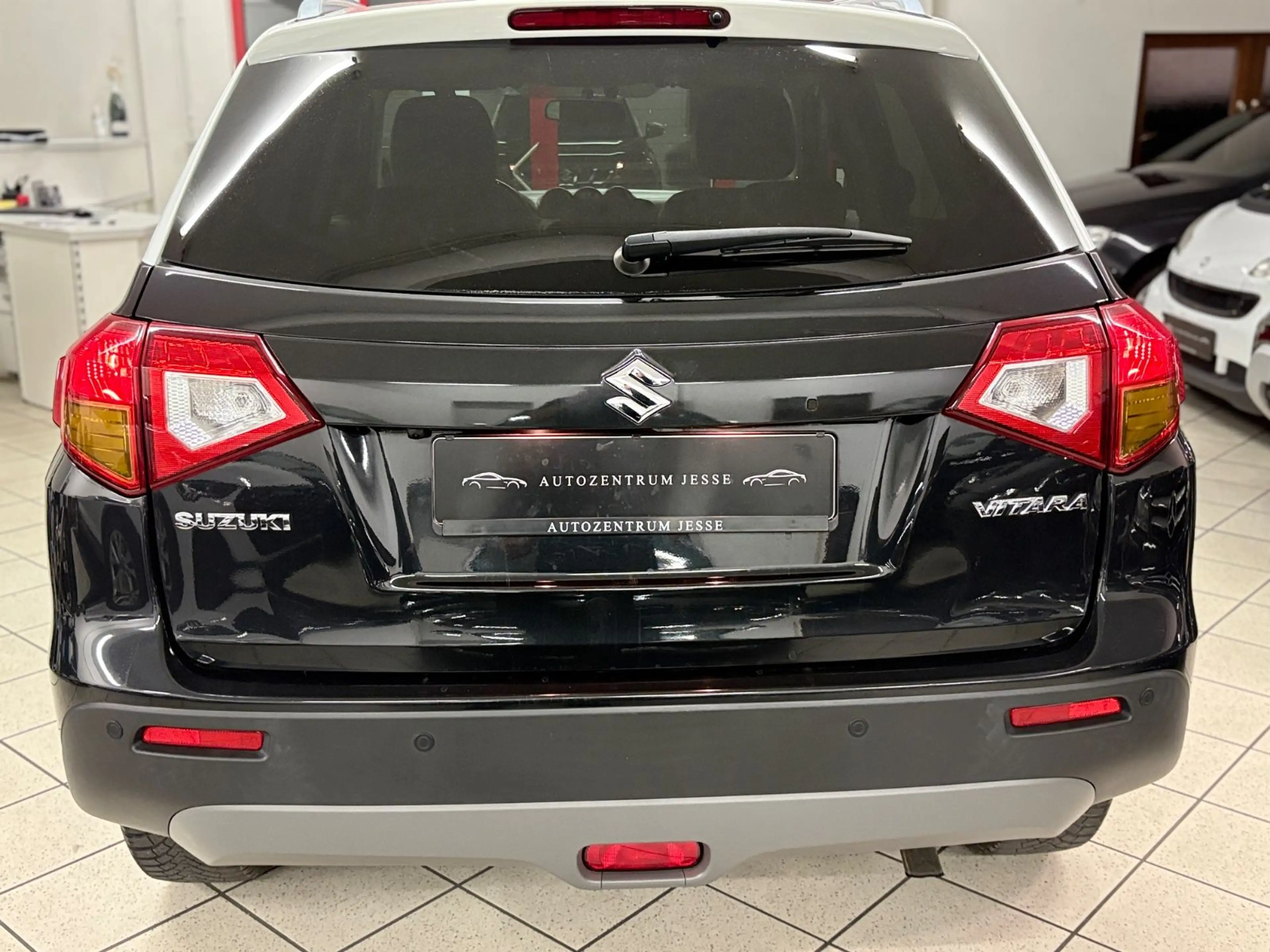 Suzuki Vitara 1.4 S 4x4 | HU&AU Neu | Automatik | — photo 7