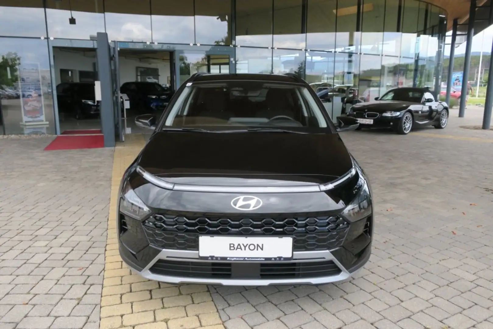 Hyundai BAYON GO Plus 1.2 MPI y5bu1-PP4 Schwarz - 2