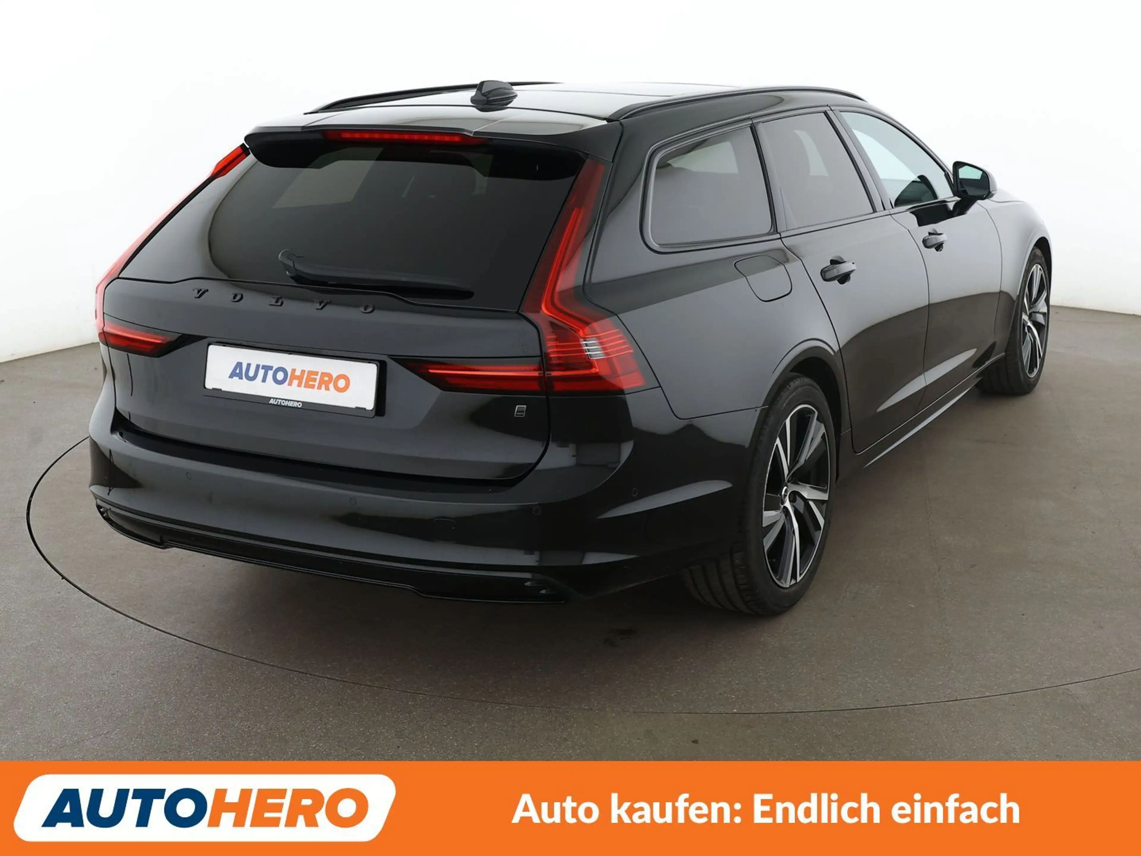 Volvo V90 2.0 B4 Mild-Hybrid R Design AWD*CAM360*NAVI*PDC* — photo 6