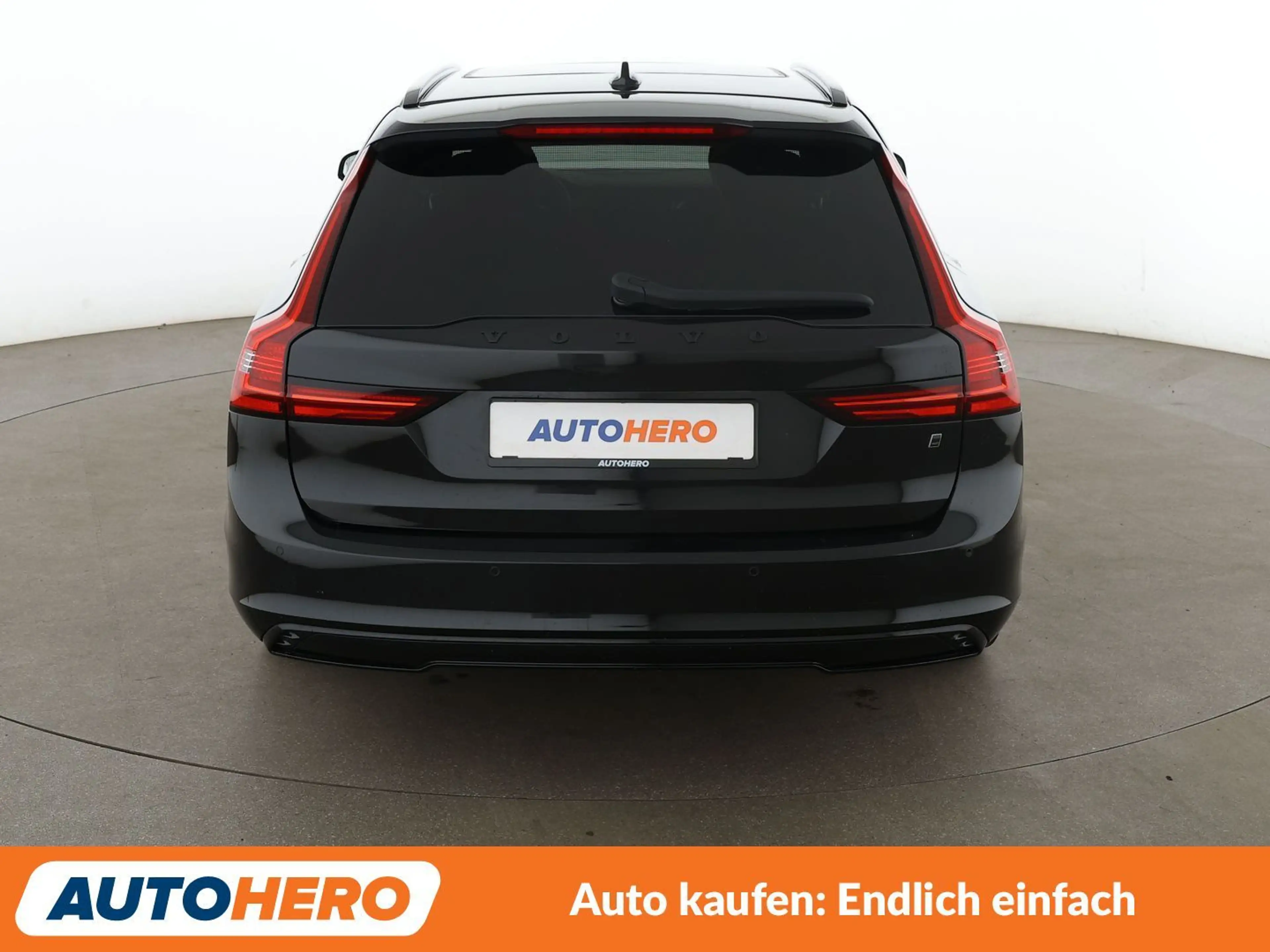 Volvo V90 2.0 B4 Mild-Hybrid R Design AWD*CAM360*NAVI*PDC* — photo 5