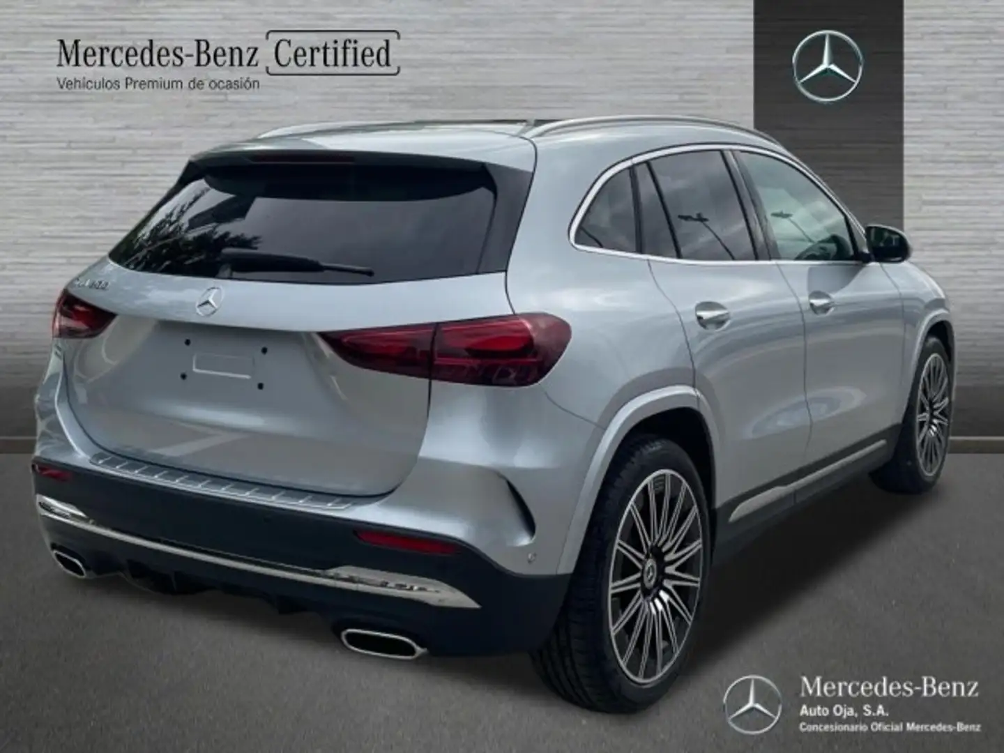 Mercedes-Benz GLA 200 - 2
