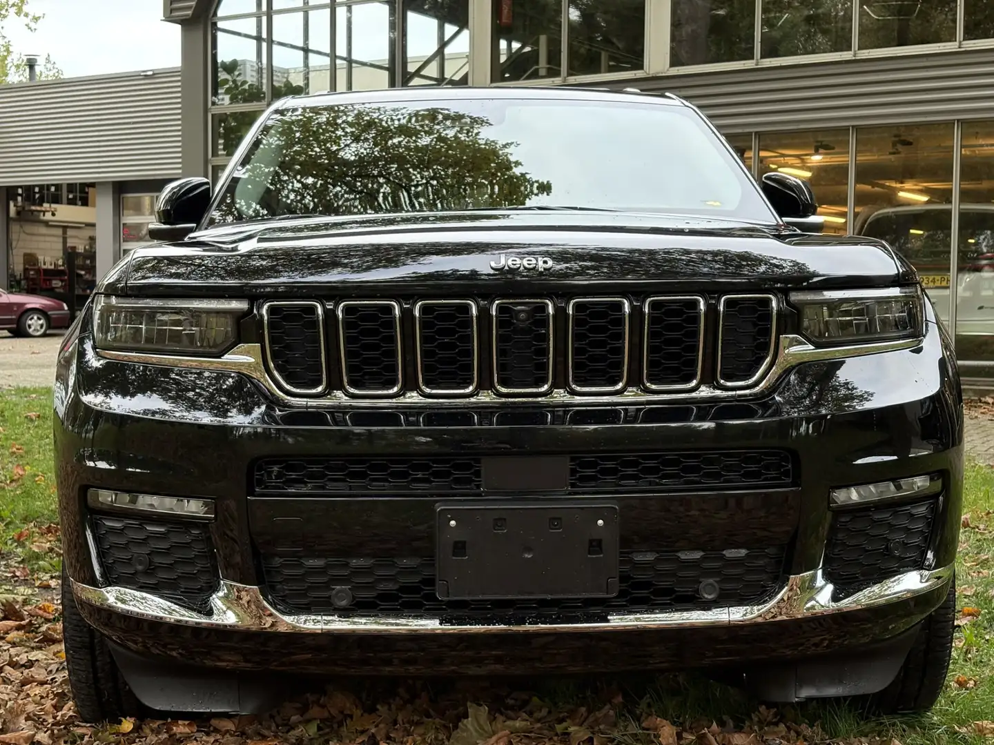 Jeep Grand Cherokee L 3.6 Limited Schwarz - 2