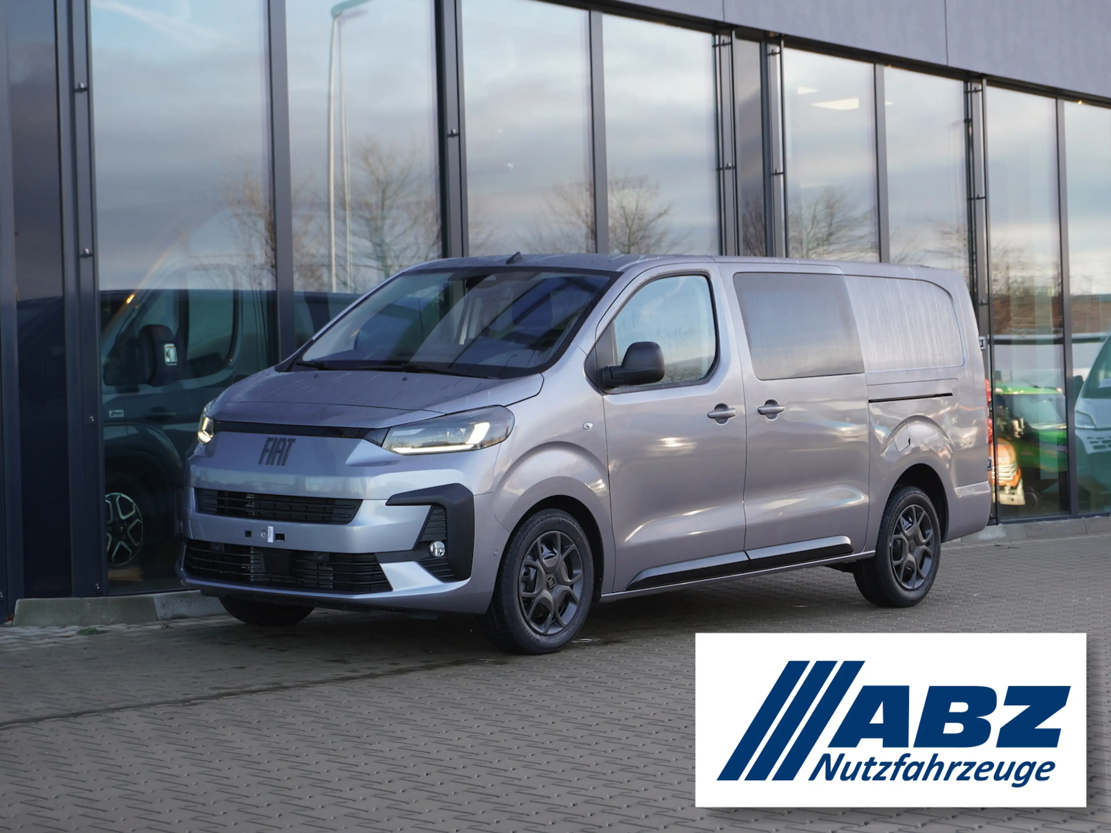 Fiat Scudo Multicab L3 2.2 180 AT / 5-Sitzer + AHK