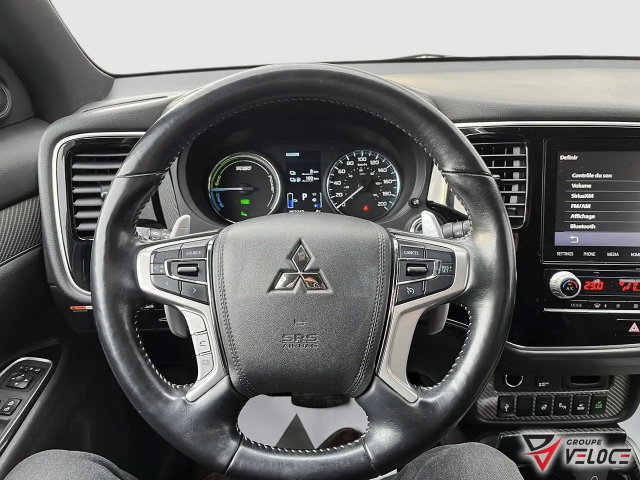 Mitsubishi Outlander снимка Mitsubishi Outlander