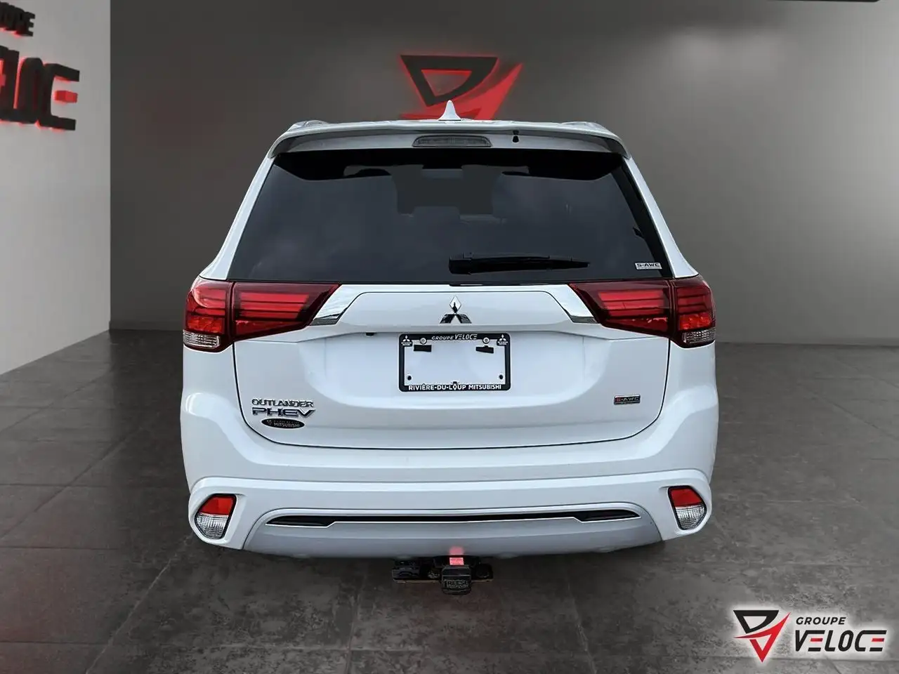 Mitsubishi Outlander снимка Mitsubishi Outlander
