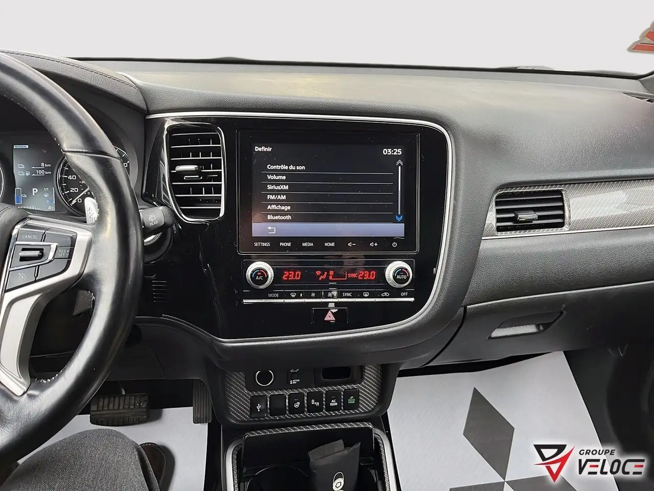 Mitsubishi Outlander снимка Mitsubishi Outlander