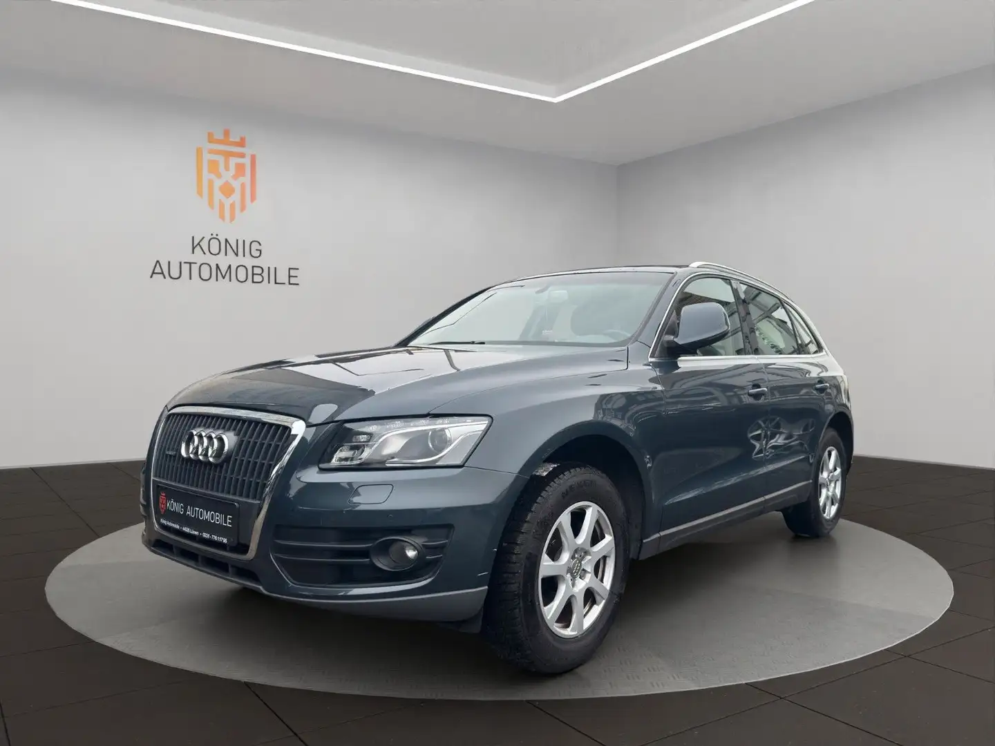 Audi Q5 2.0 TFSI QUATTRO/SHZ/BI-XENON/SCHECKHEFT Grau - 1