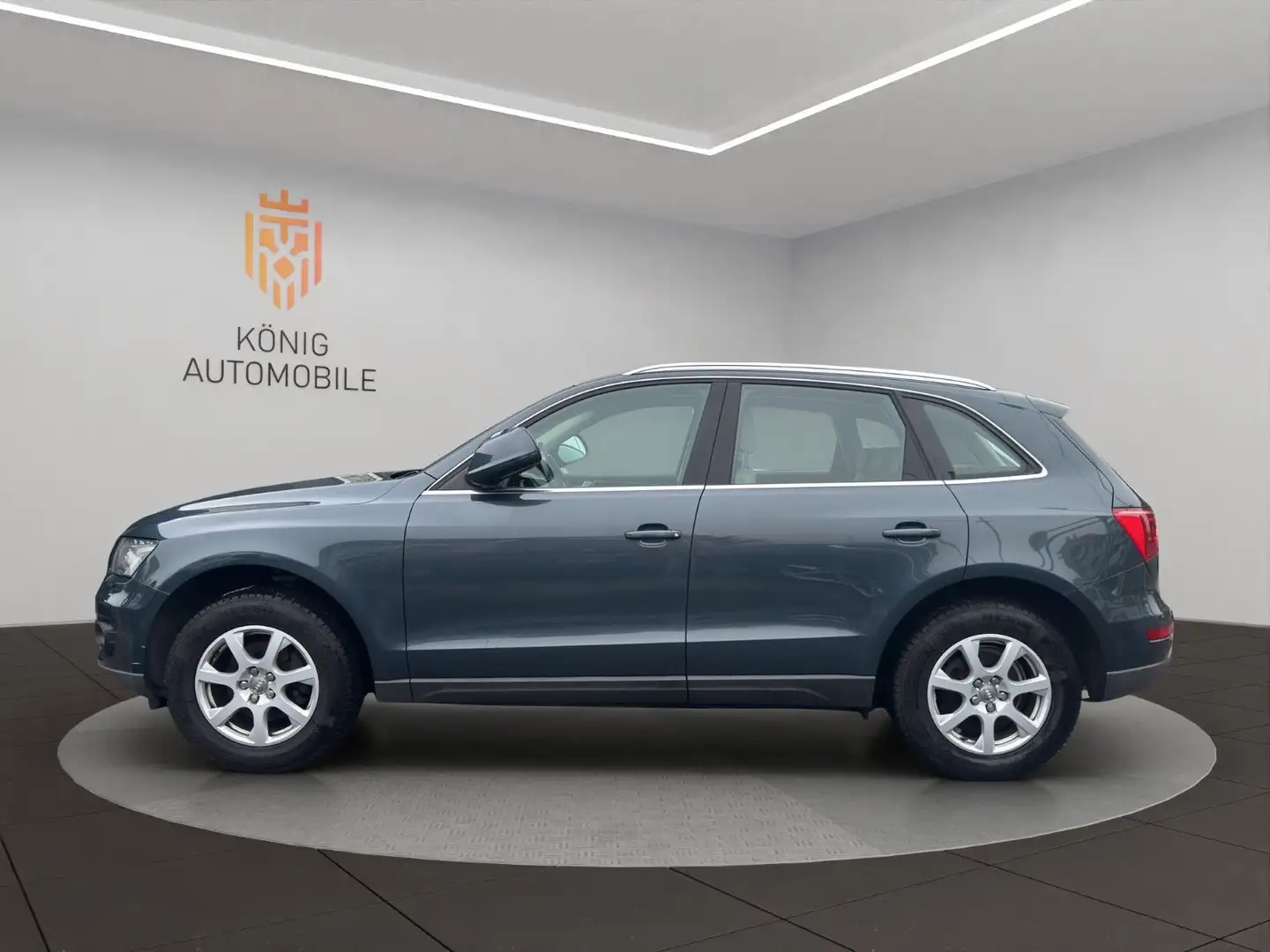Audi Q5 2.0 TFSI QUATTRO/SHZ/BI-XENON/SCHECKHEFT Grau - 2