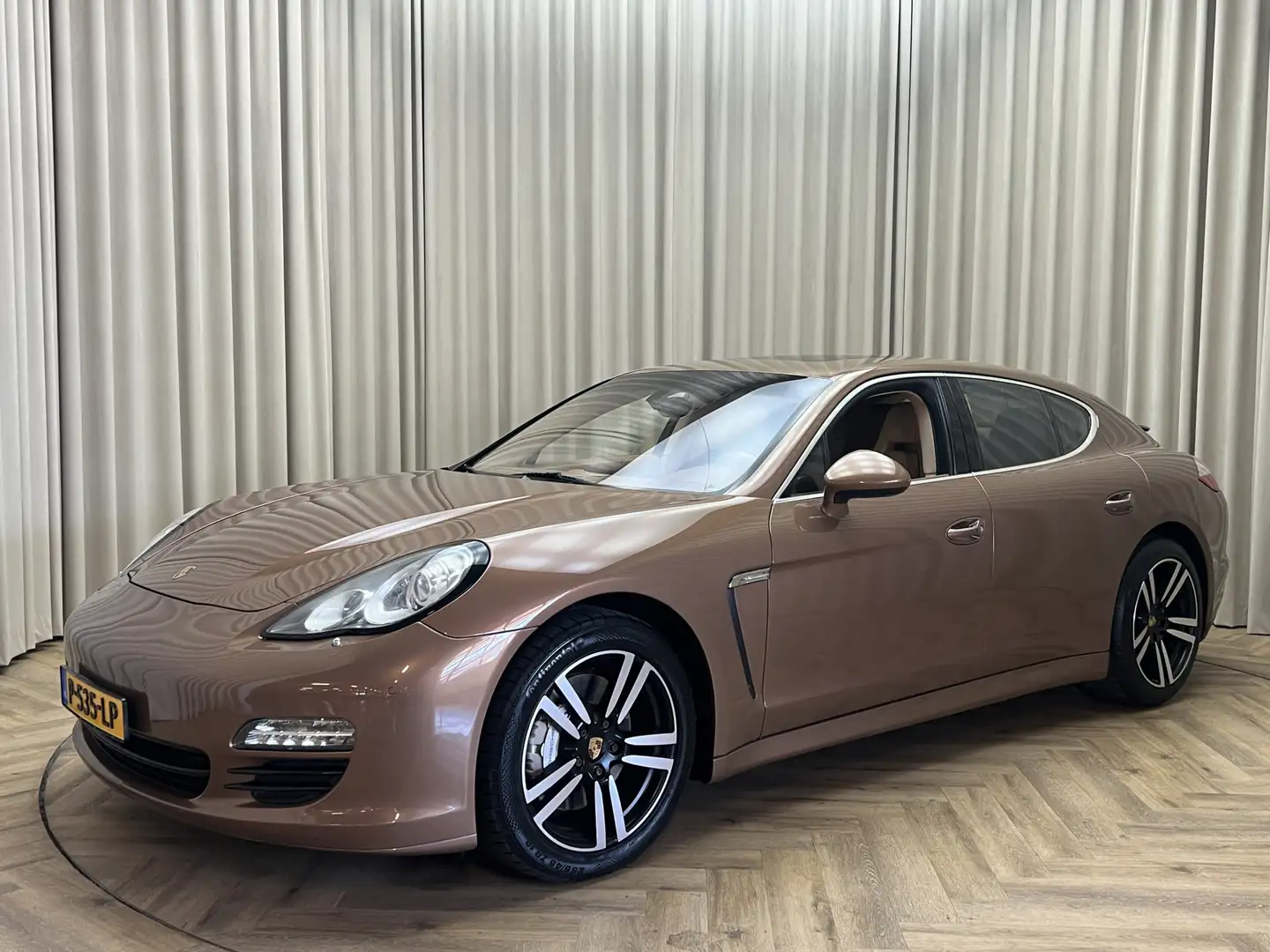 Porsche Panamera 4.8 4S Executive Pack *Burmester* Shades, Schuifda Коричневый - 2