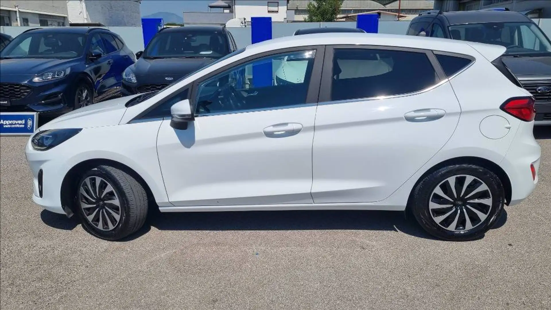 Ford Fiesta 5p 1.1 Titanium Gpl 75cv Bianco - 2