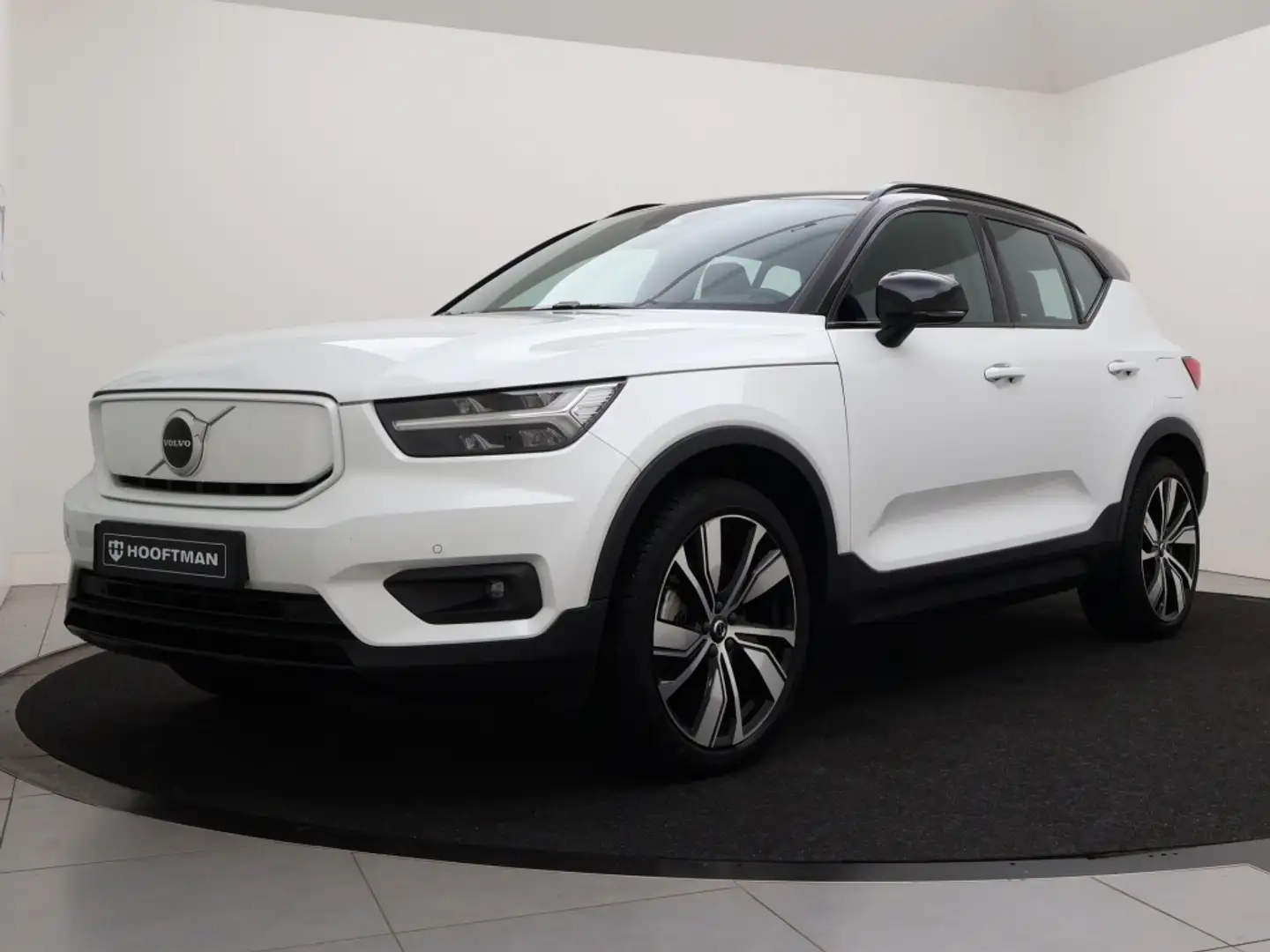 Volvo XC40 RECHARGE P8 AWD ELECTRIC 20INCH ACC BLIS CAMERA KE Weiß - 2