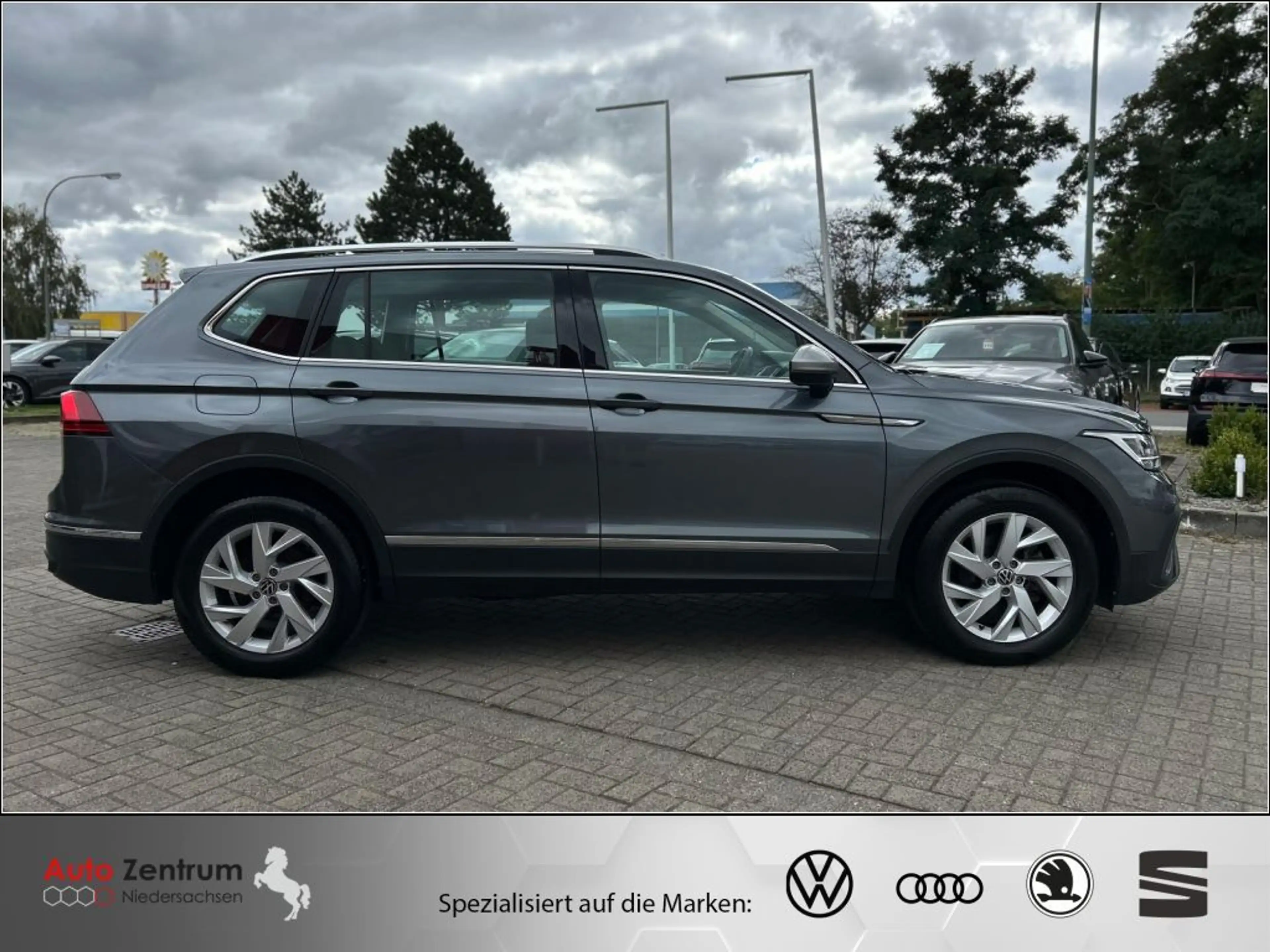 Volkswagen Tiguan Allspace 2.0 TDI SCR 4Motion DSG Life — photo 5