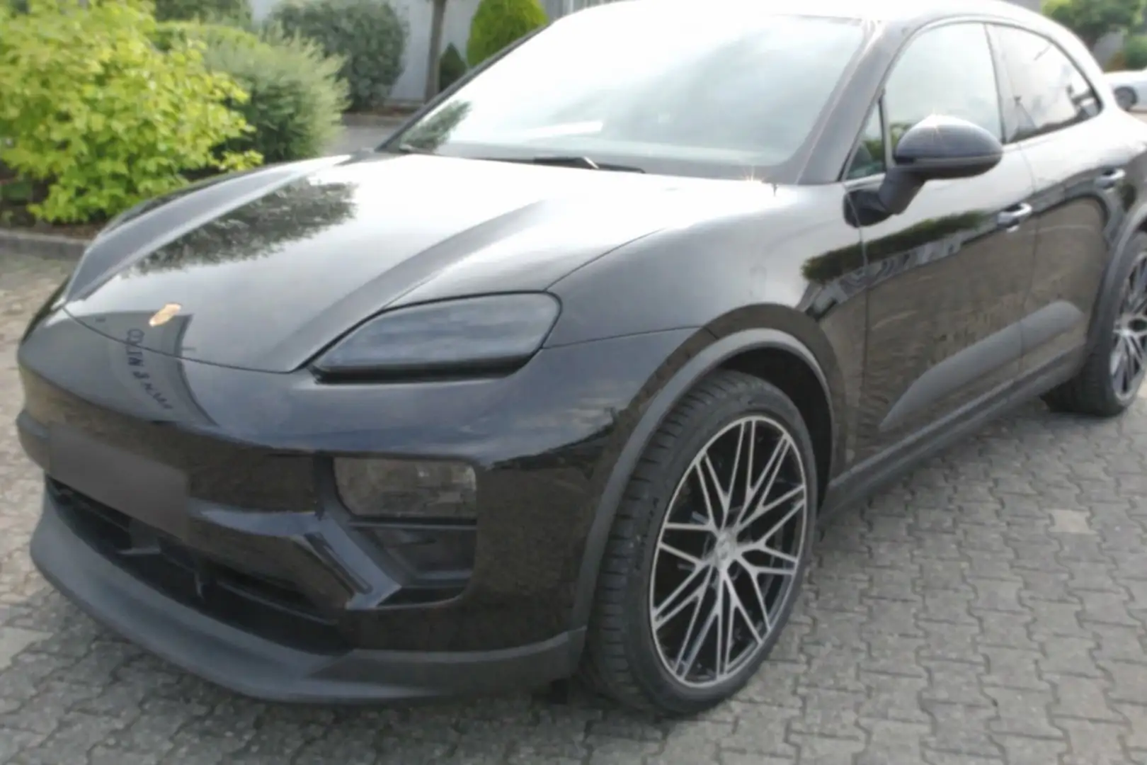 Porsche Macan 100 kWh 22Turbo 4 *Pano-2Display-Pneumatique* - 1