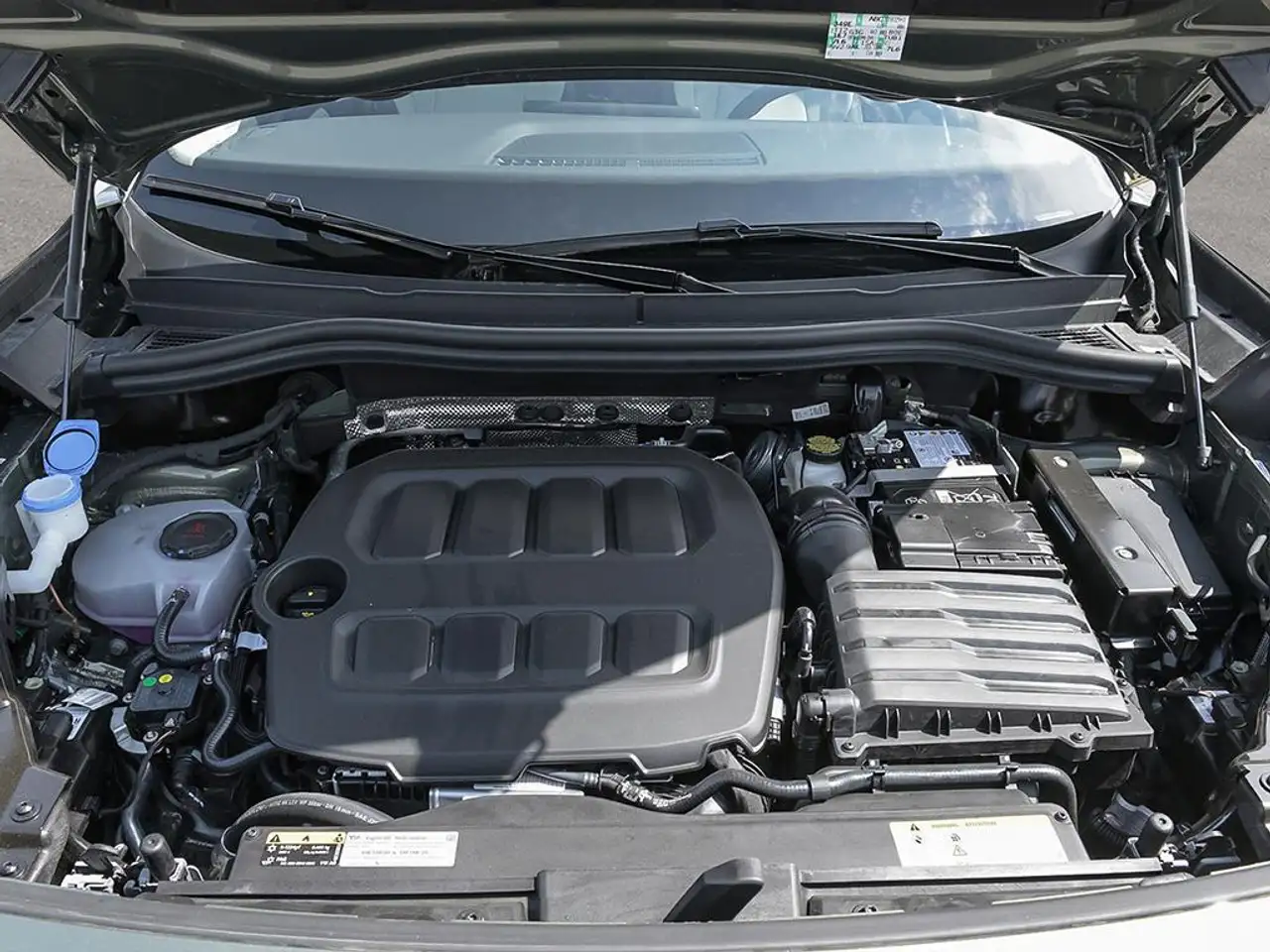 Volkswagen Tiguan снимка Volkswagen Tiguan