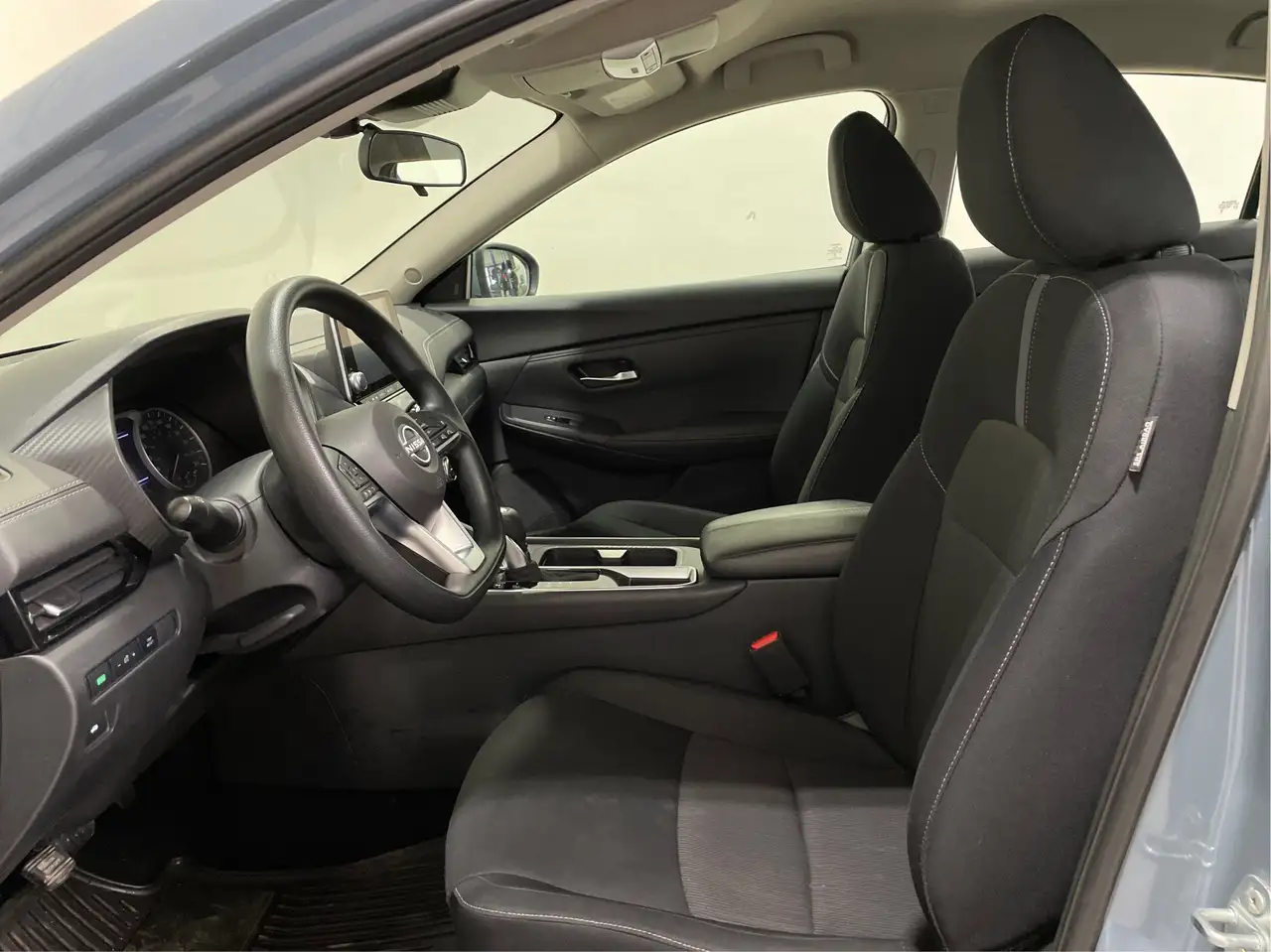 Nissan Sentra снимка Nissan Sentra