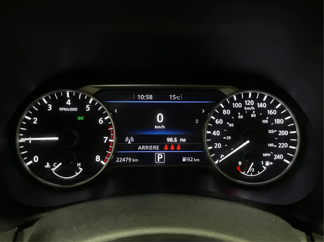 Nissan Sentra снимка Nissan Sentra