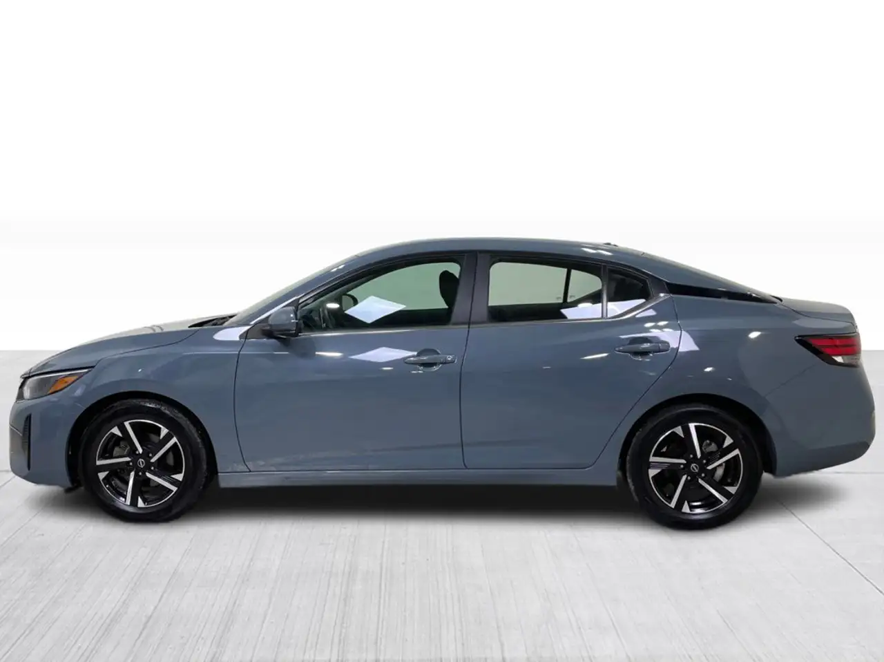 Nissan Sentra снимка Nissan Sentra