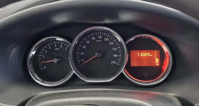 Dacia Sandero view 15