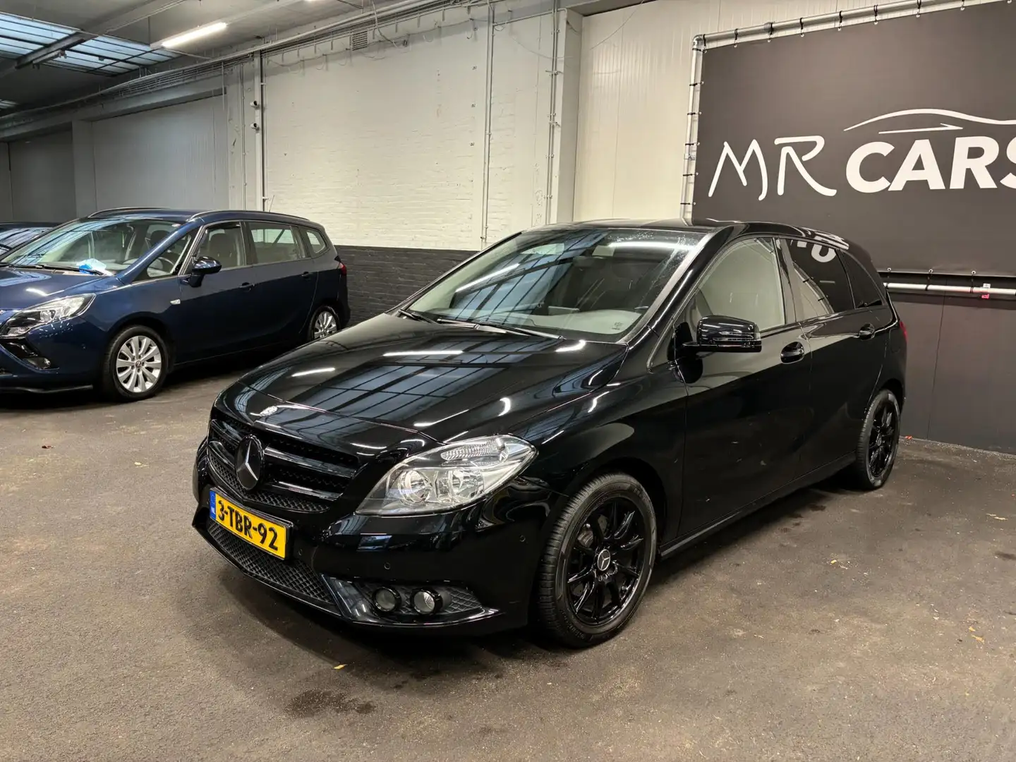 Mercedes-Benz B 200 Prestige Airco/Navi/Camera Černá - 2