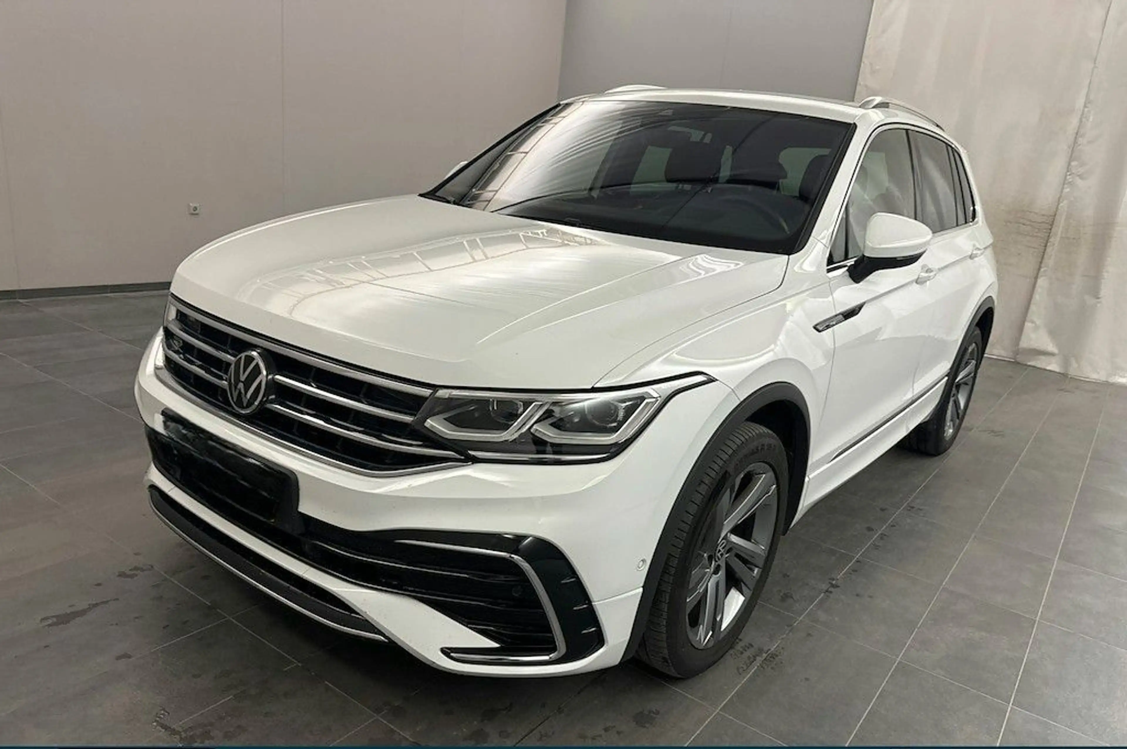Volkswagen Tiguan R-Line 4Motion/