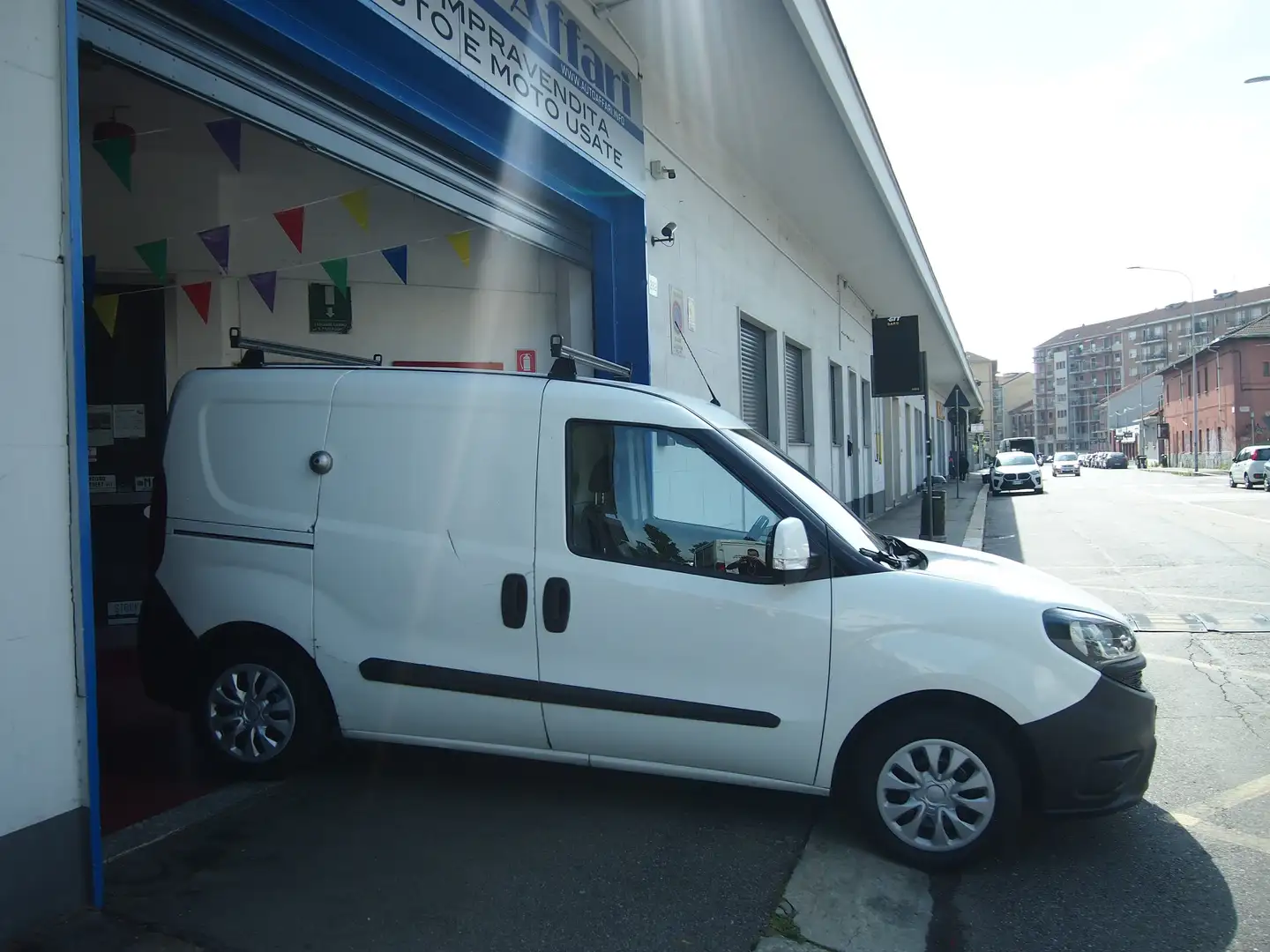 Fiat Doblo 1.3MJET 95CV EURO6B Weiß - 2