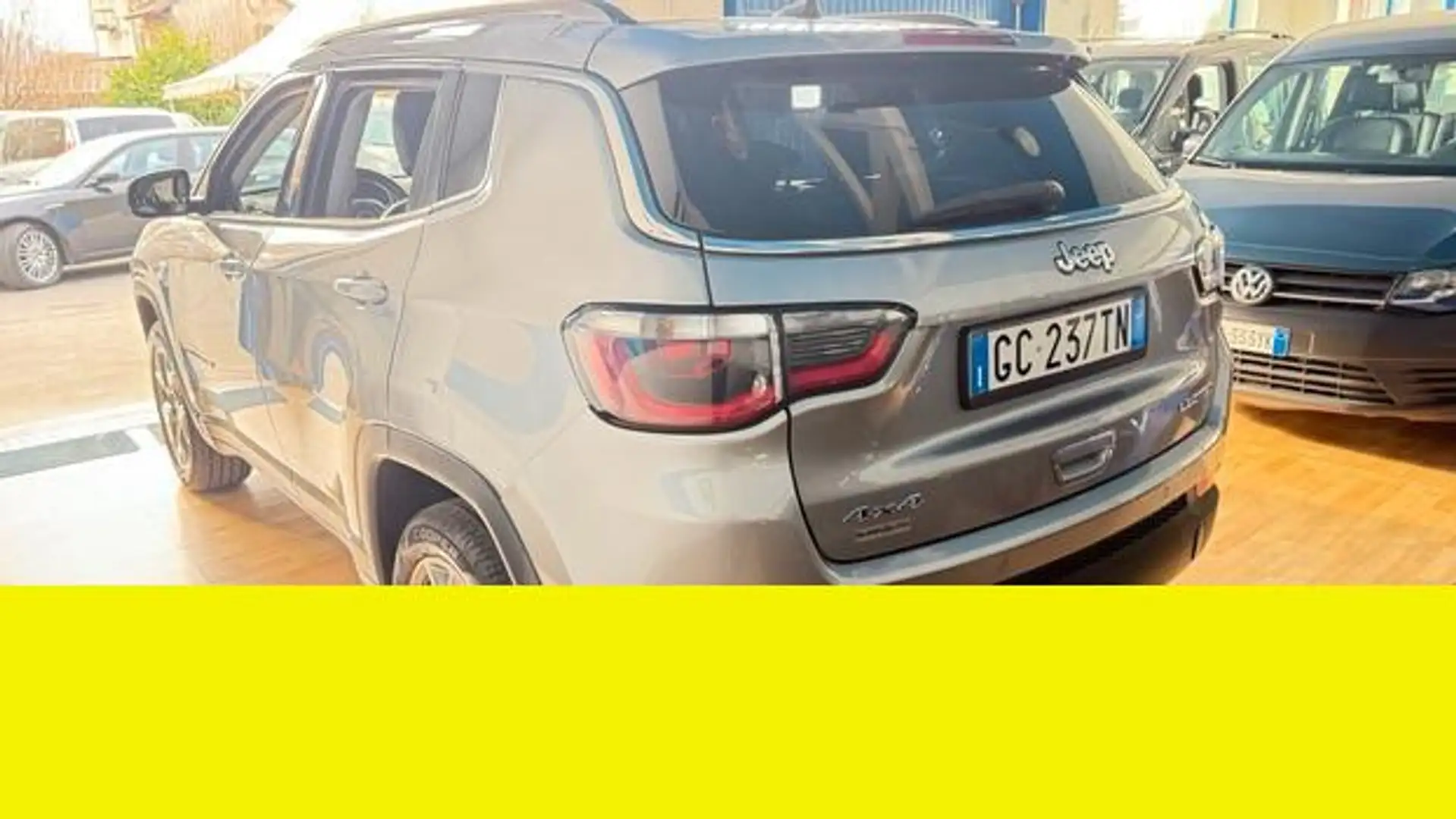 Jeep Compass Limited 4WD Grijs - 2