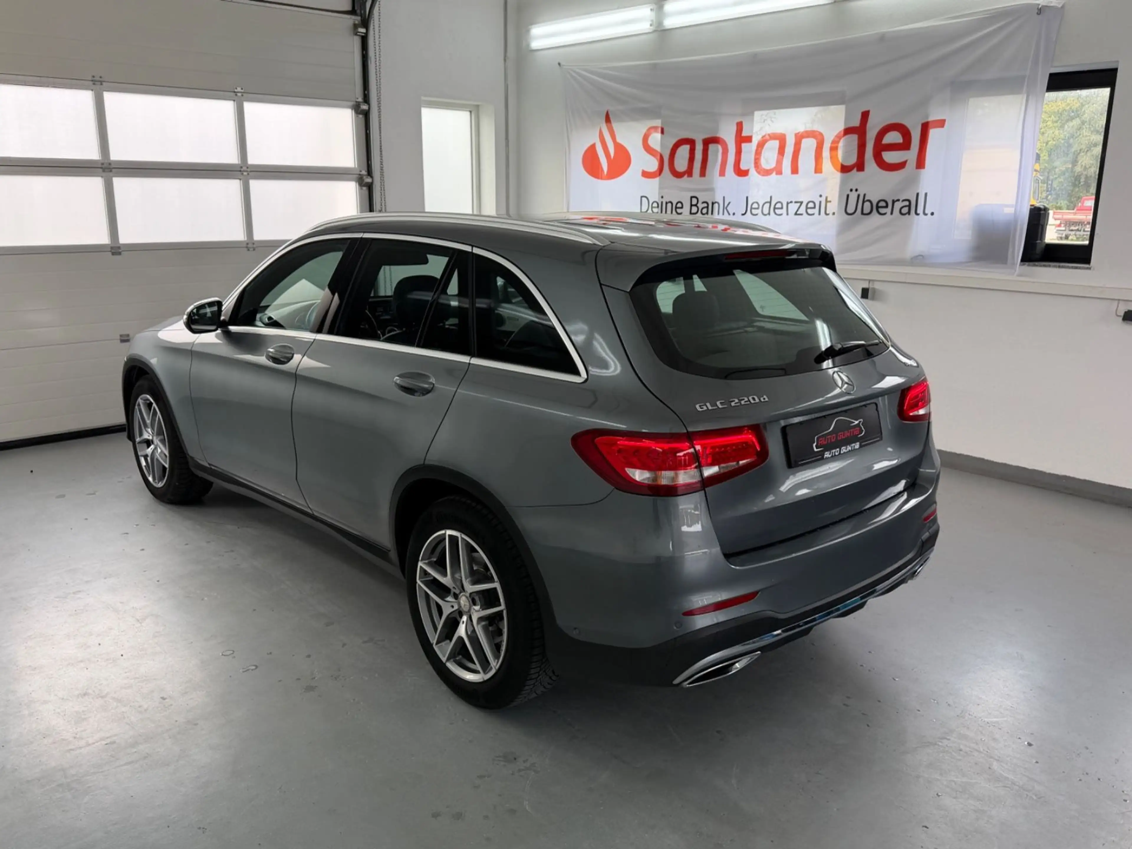 Mercedes-Benz GLC 220 d 4Matic*AMG*Pano*AHK* — photo 6