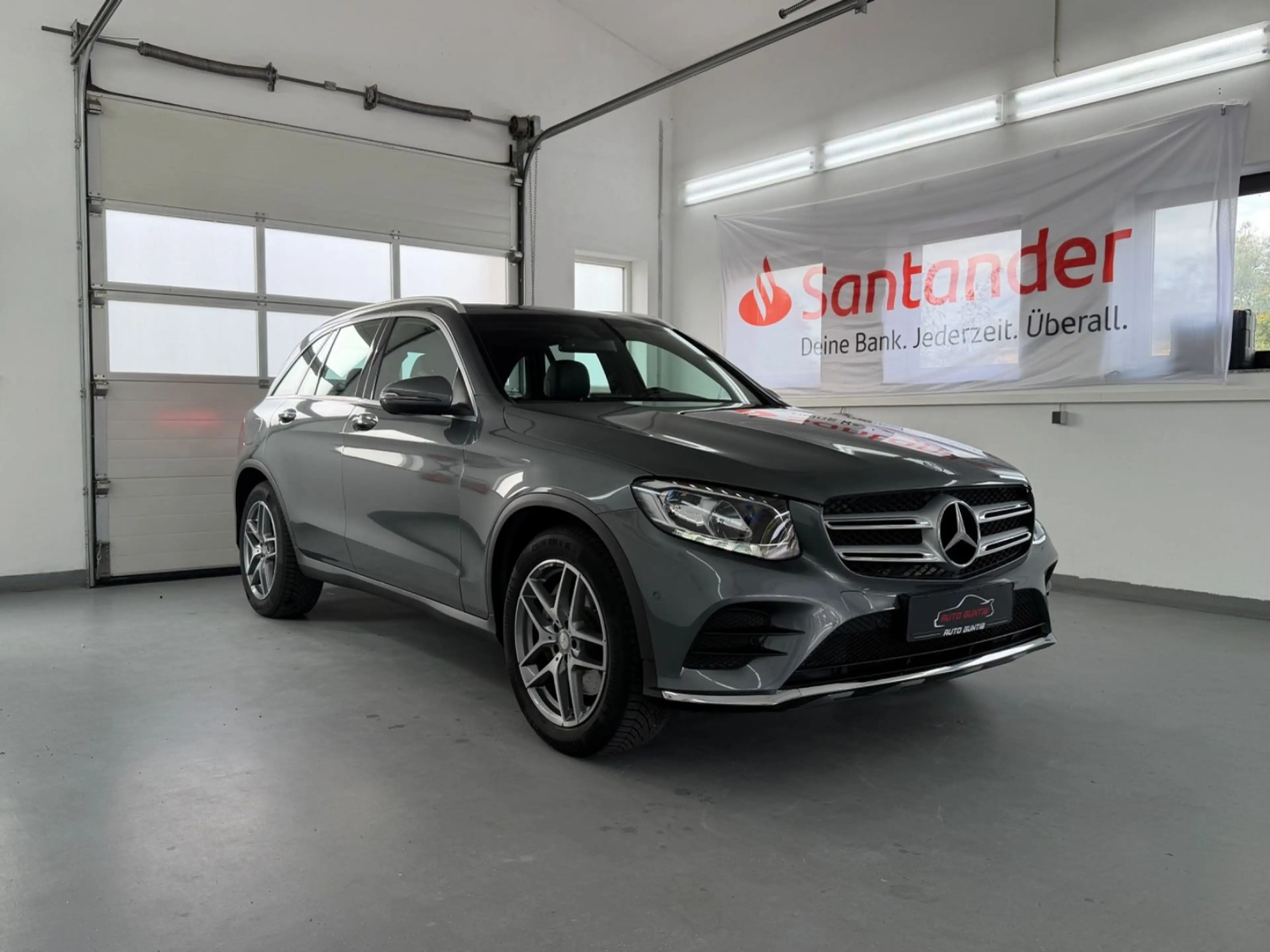 Mercedes-Benz GLC 220 d 4Matic*AMG*Pano*AHK* — photo 4