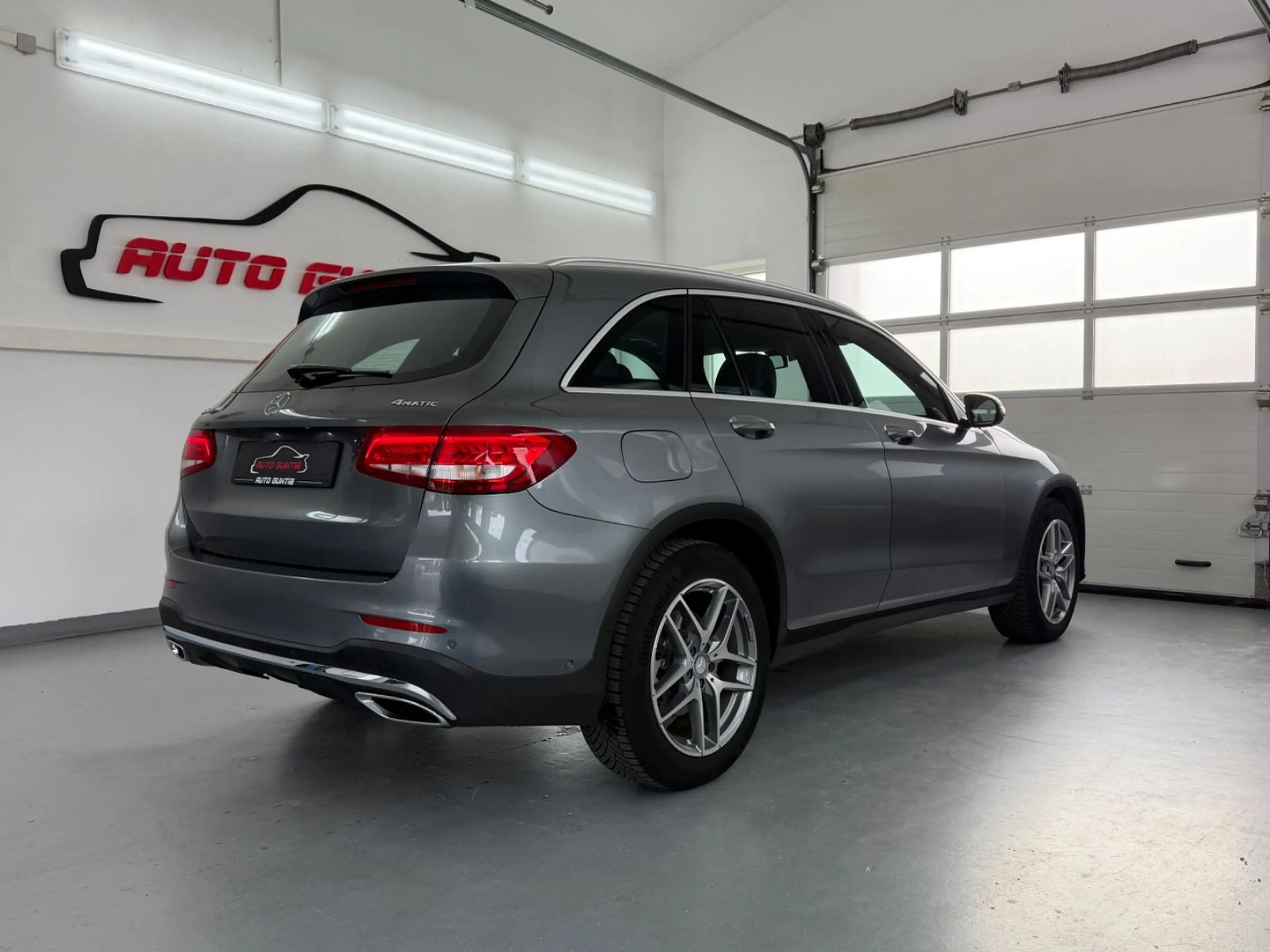 Mercedes-Benz GLC 220 d 4Matic*AMG*Pano*AHK* — photo 8